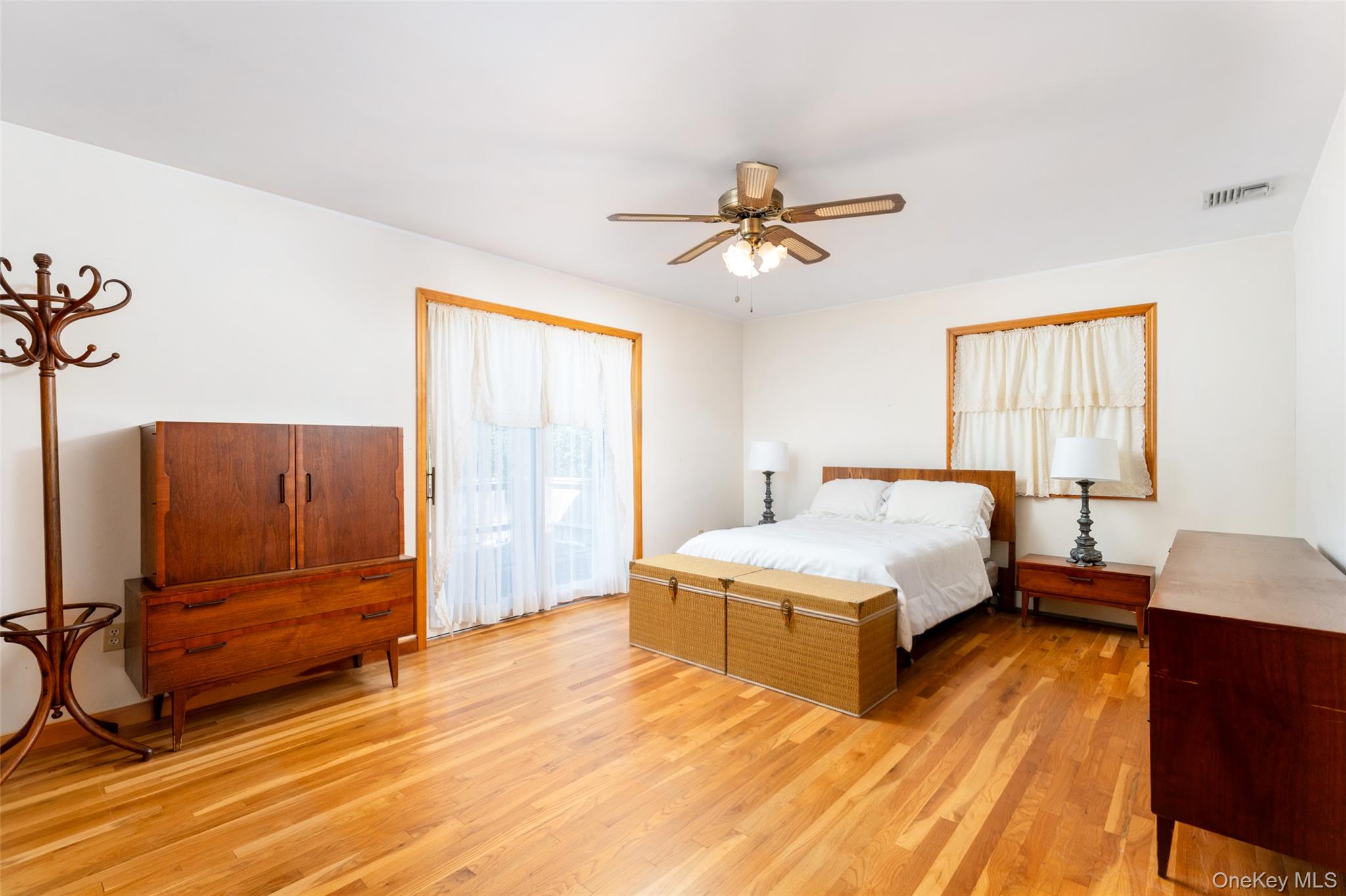 181 Hot Water Street, Manorville, NY 11949