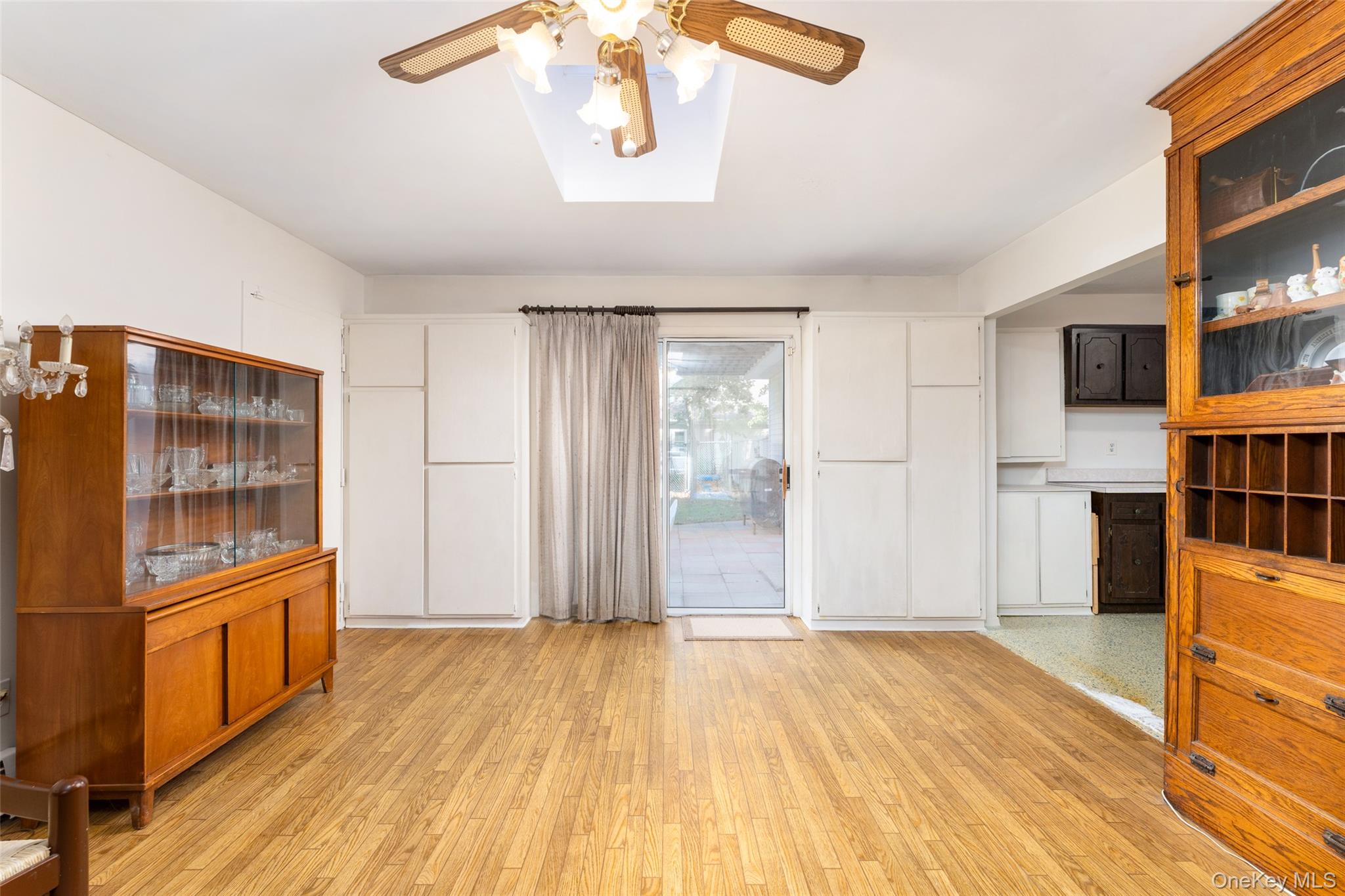 181 Hot Water Street, Manorville, NY 11949