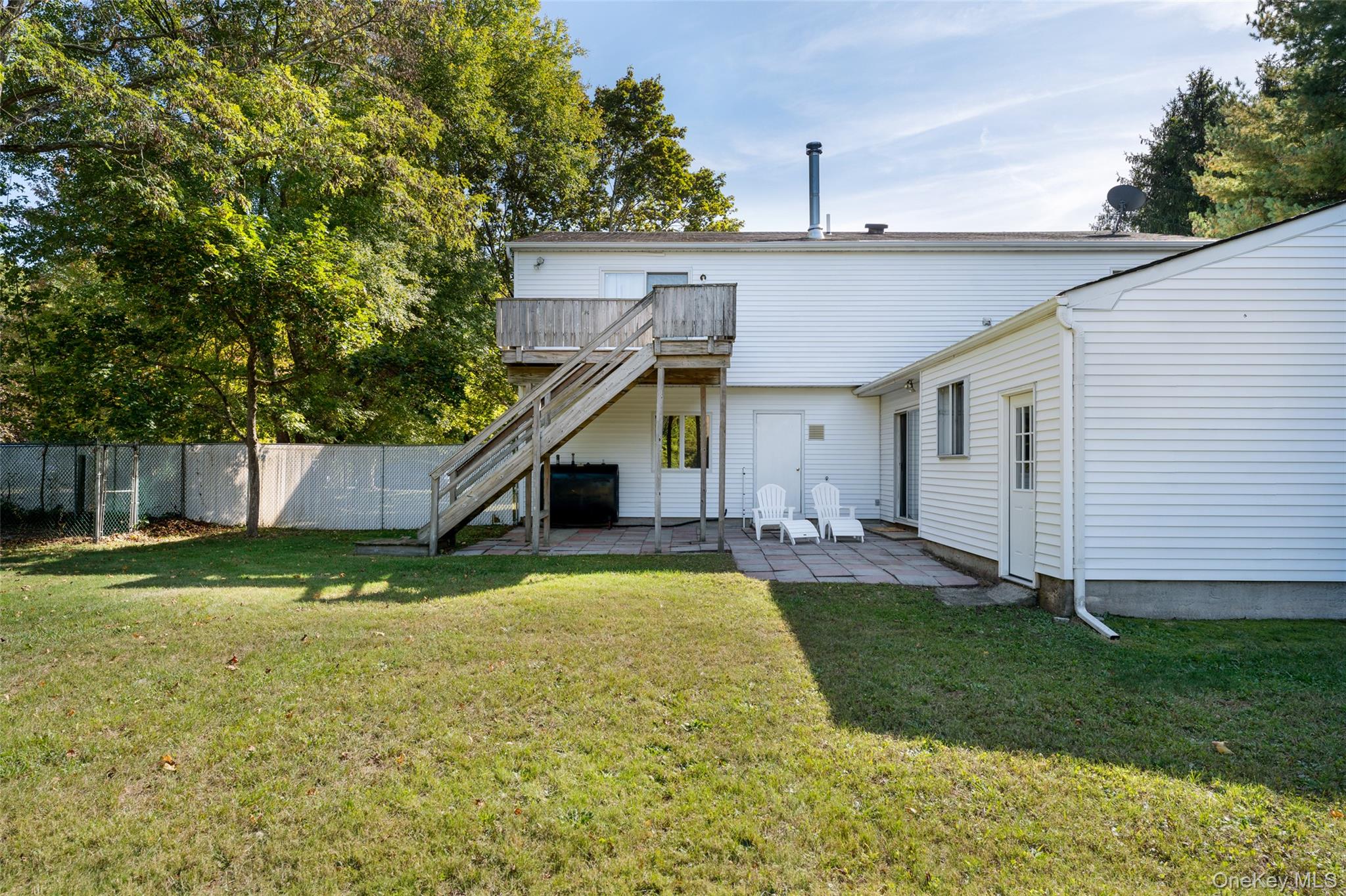 181 Hot Water Street, Manorville, NY 11949