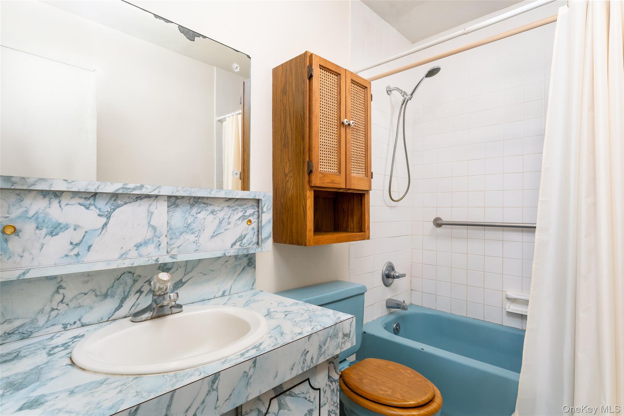 181 Hot Water Street, Manorville, NY 11949