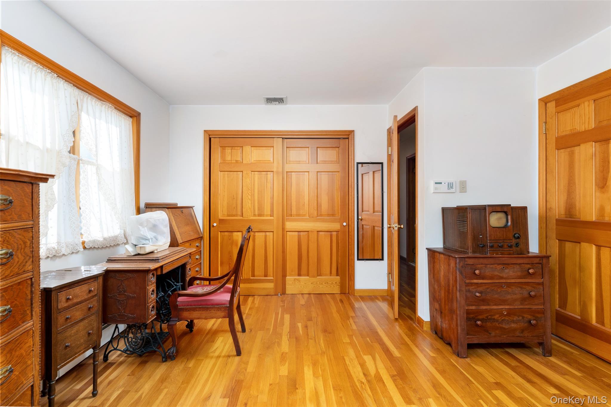 181 Hot Water Street, Manorville, NY 11949