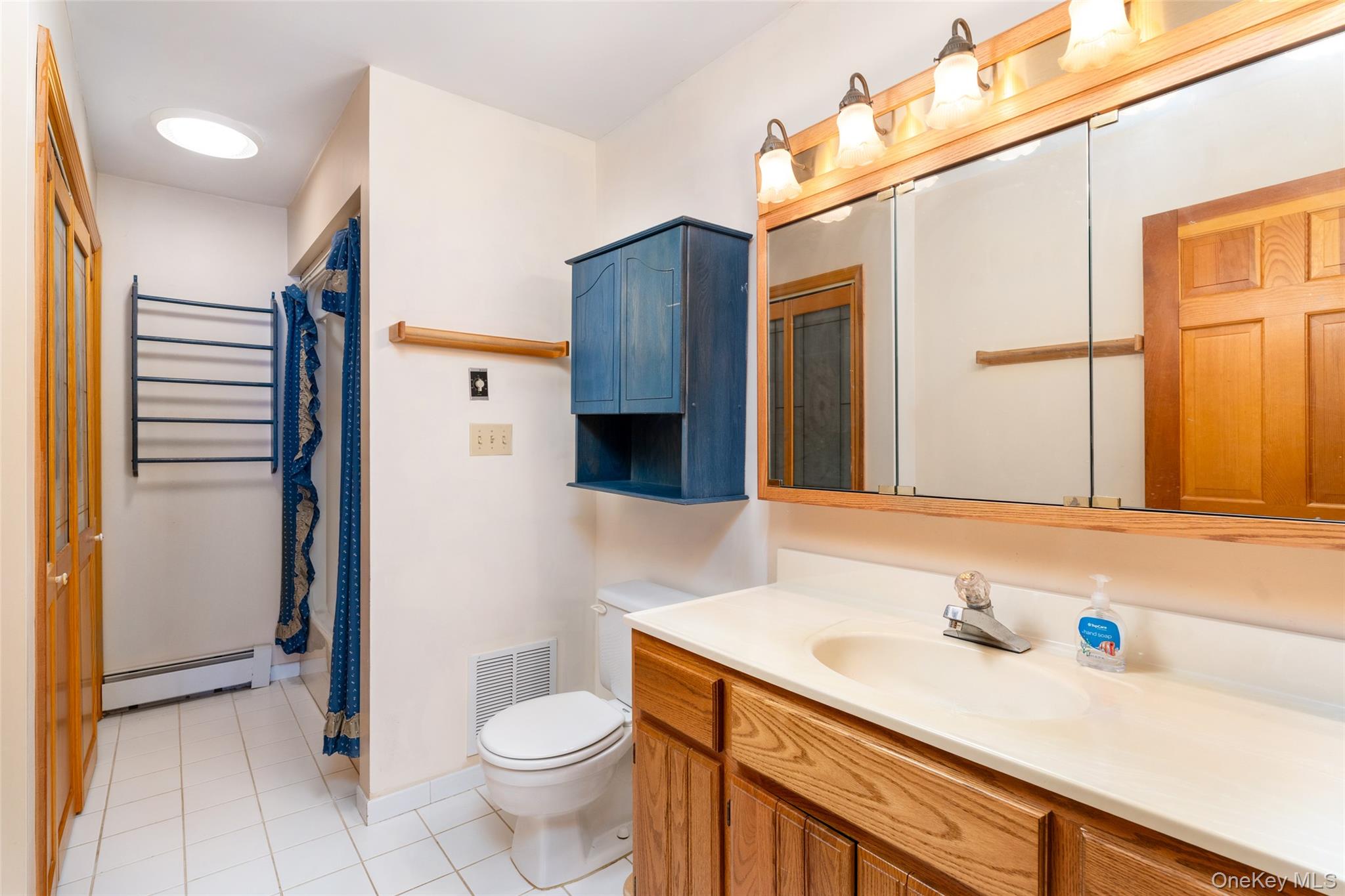 181 Hot Water Street, Manorville, NY 11949