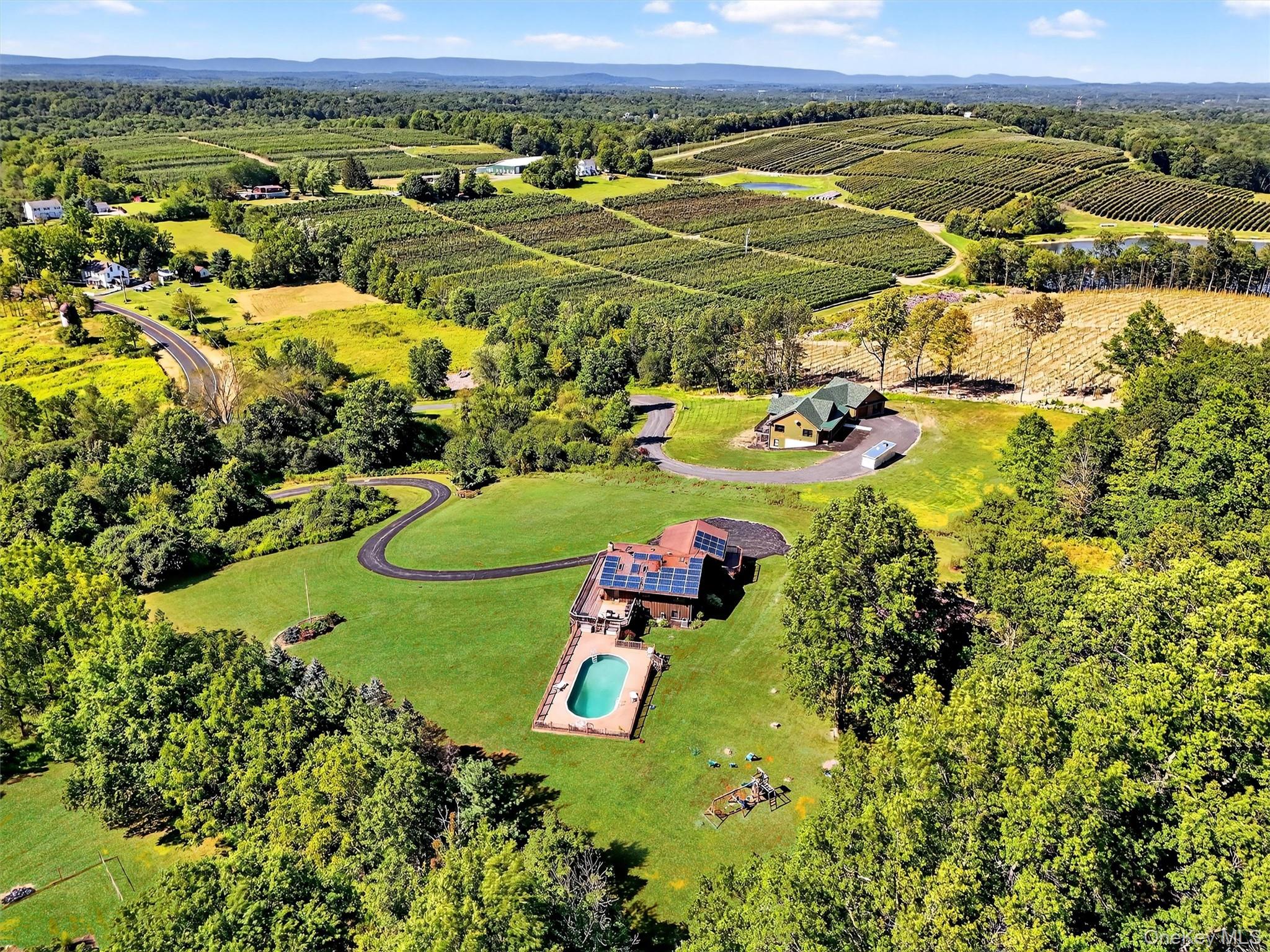 76 County Route 51, Campbell Hall, NY 10916