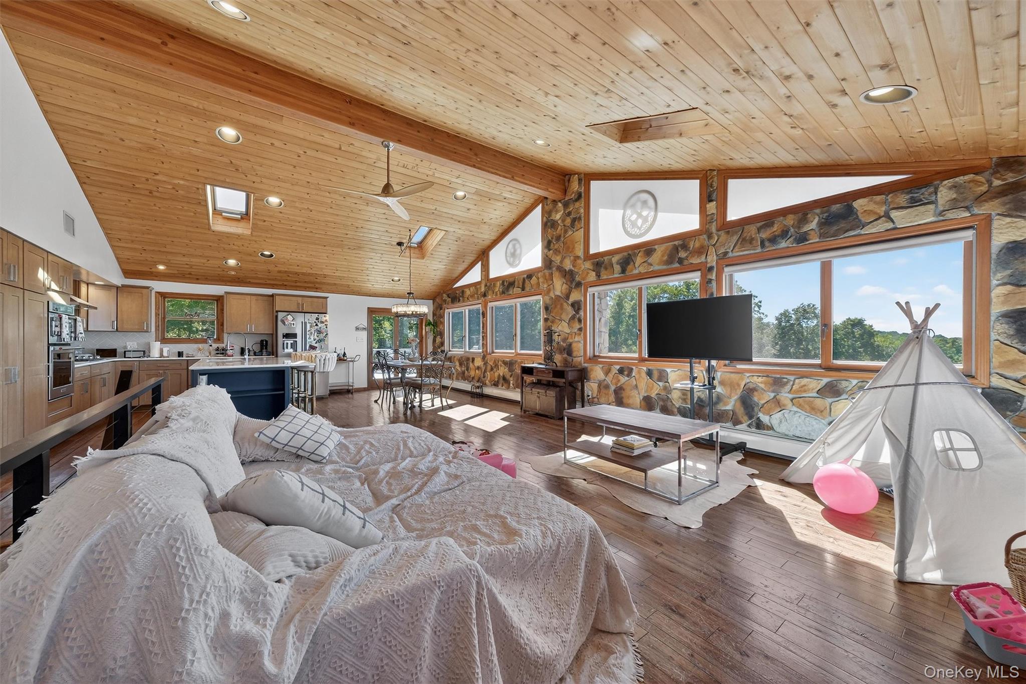 76 County Route 51, Campbell Hall, NY 10916