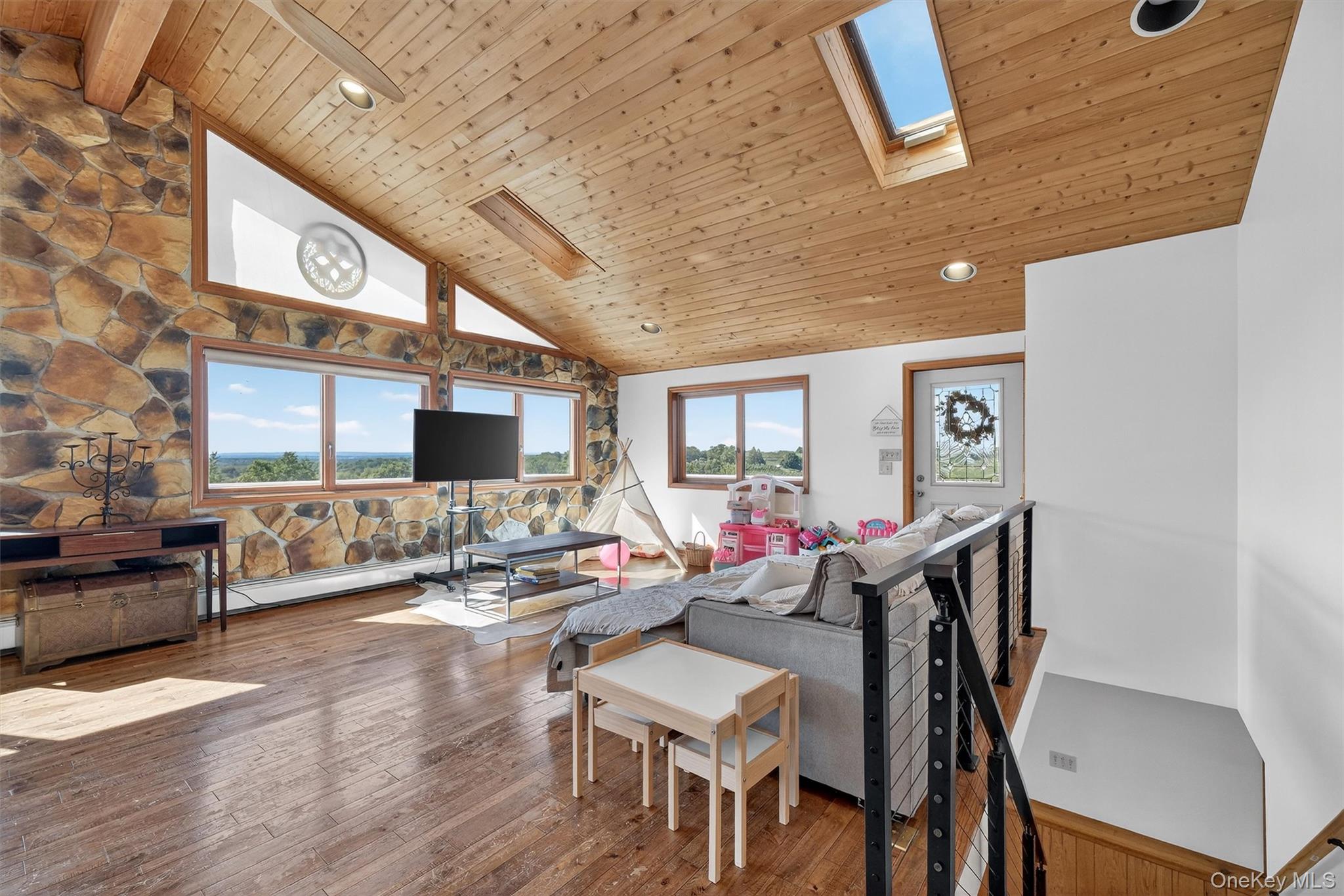 76 County Route 51, Campbell Hall, NY 10916