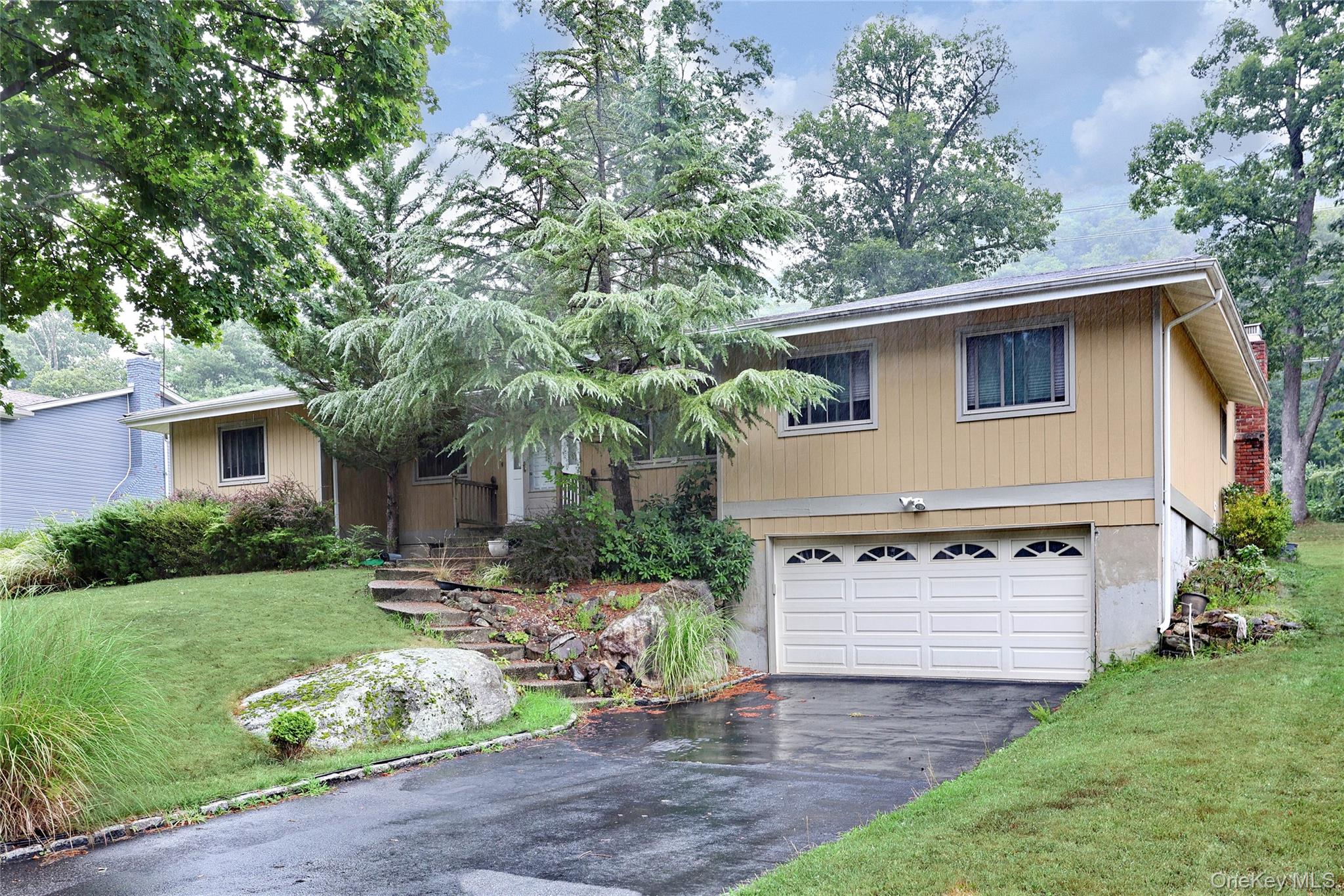 33 Palisades Court, Pomona, NY 10970