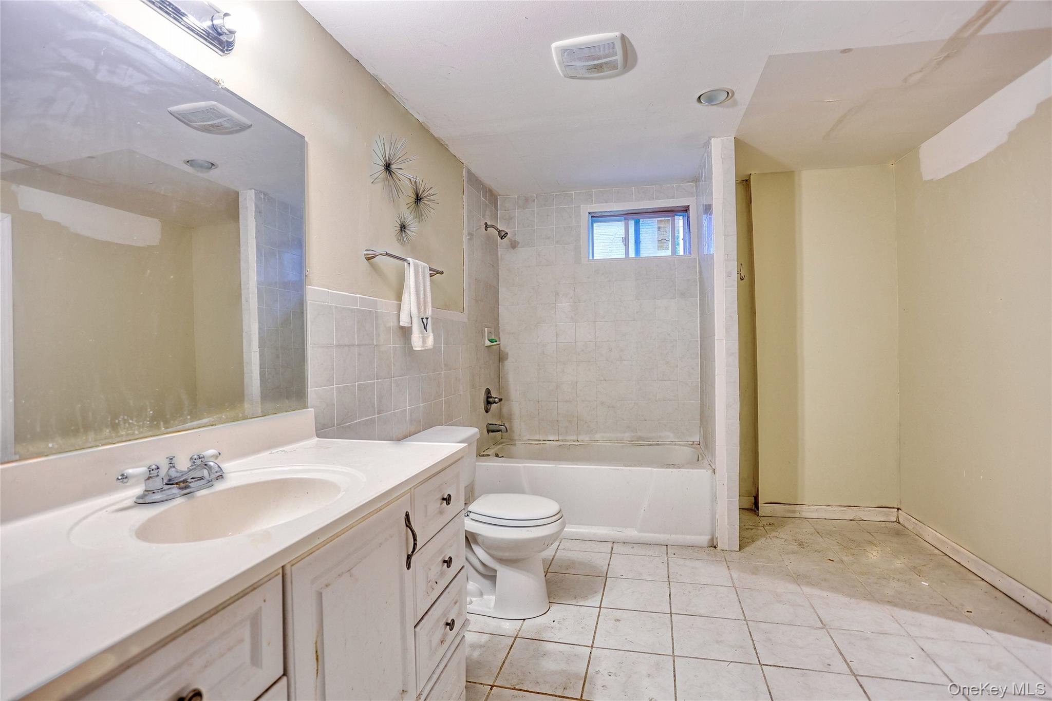 33 Palisades Court, Pomona, NY 10970