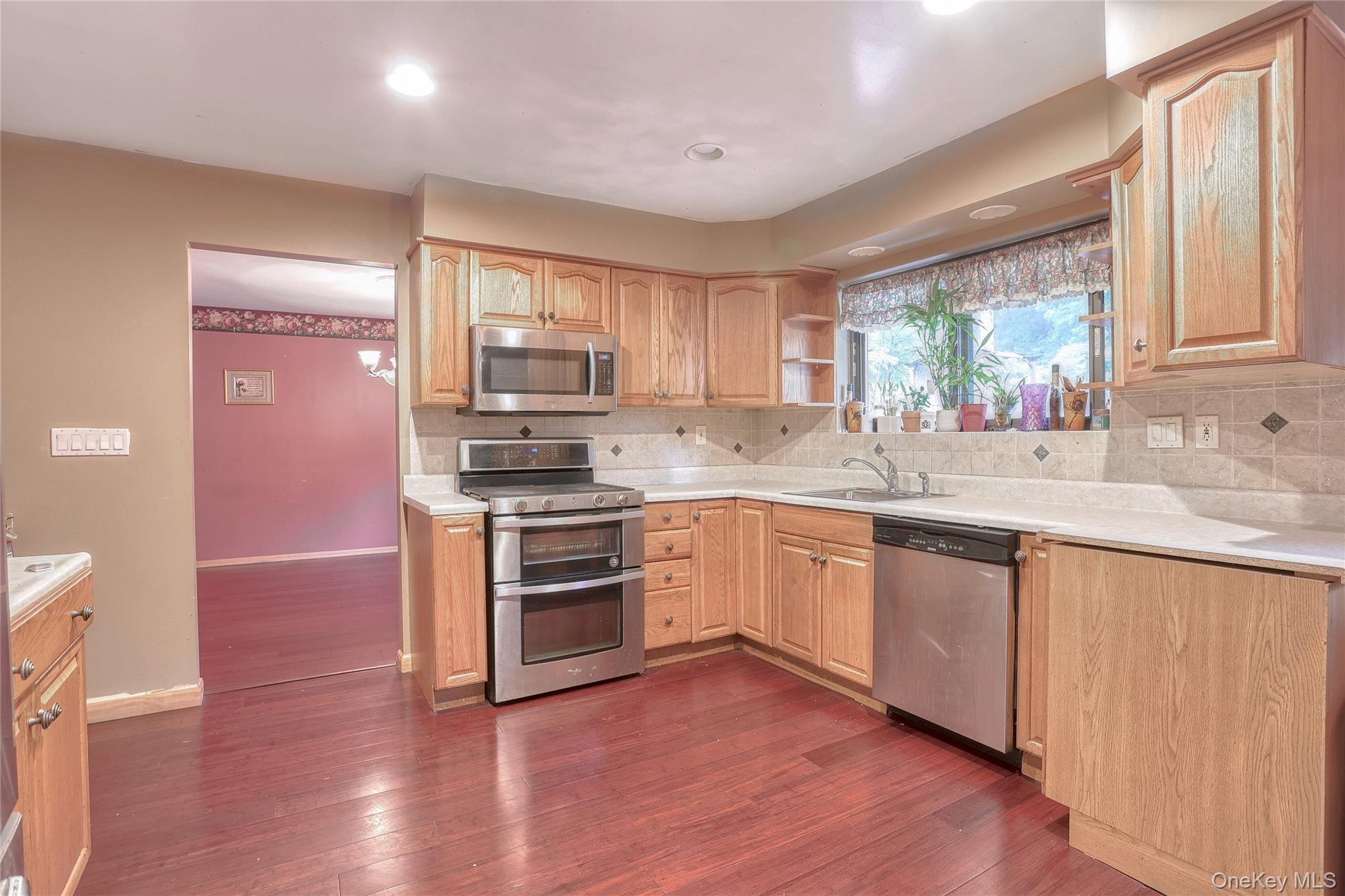 33 Palisades Court, Pomona, NY 10970