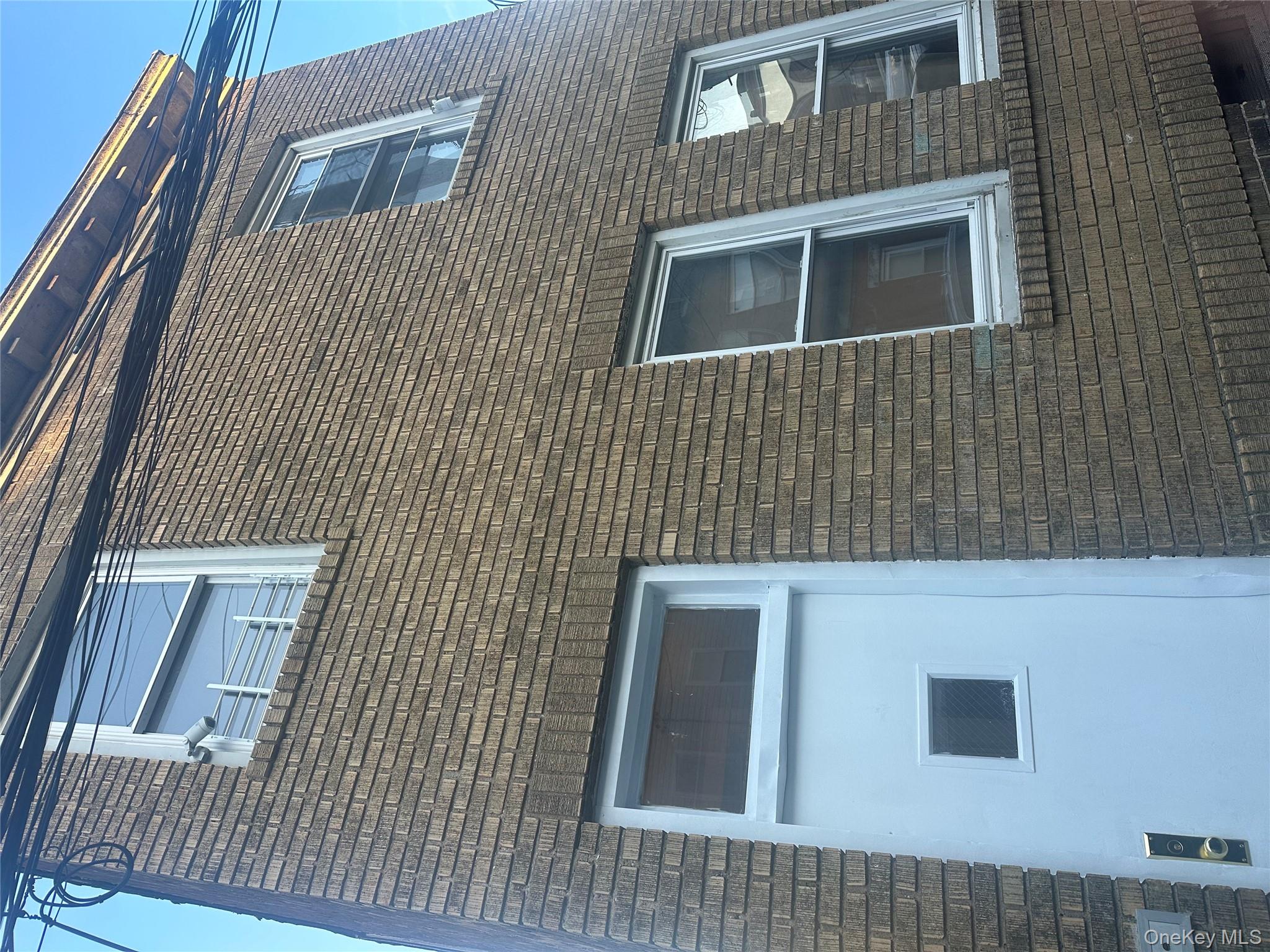 4 Ritters Lane, Yonkers, NY 10703