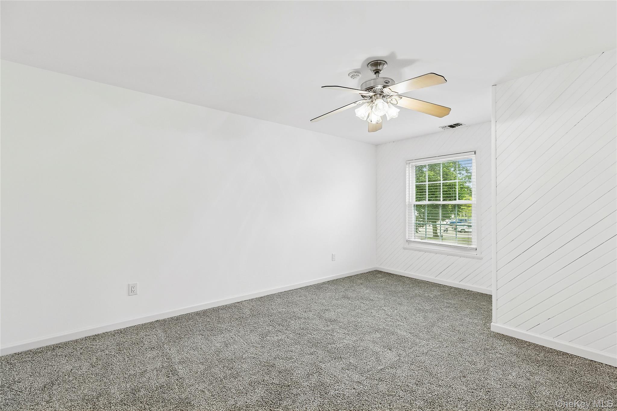 184 Fairview Circle, Middle Island, NY 11953