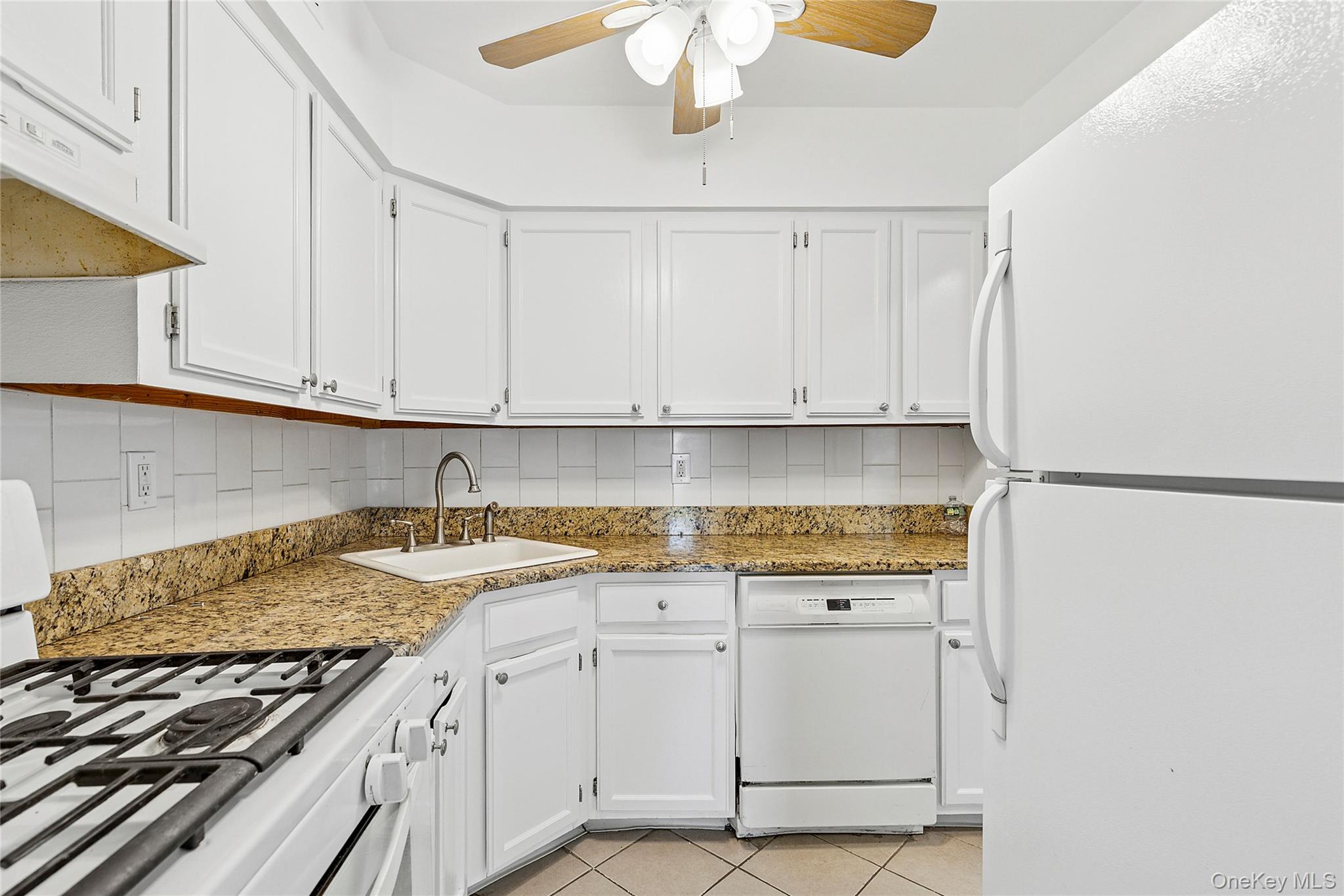 184 Fairview Circle, Middle Island, NY 11953