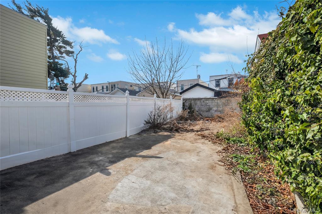 10312 114th Street, Richmond Hill S., NY 11419