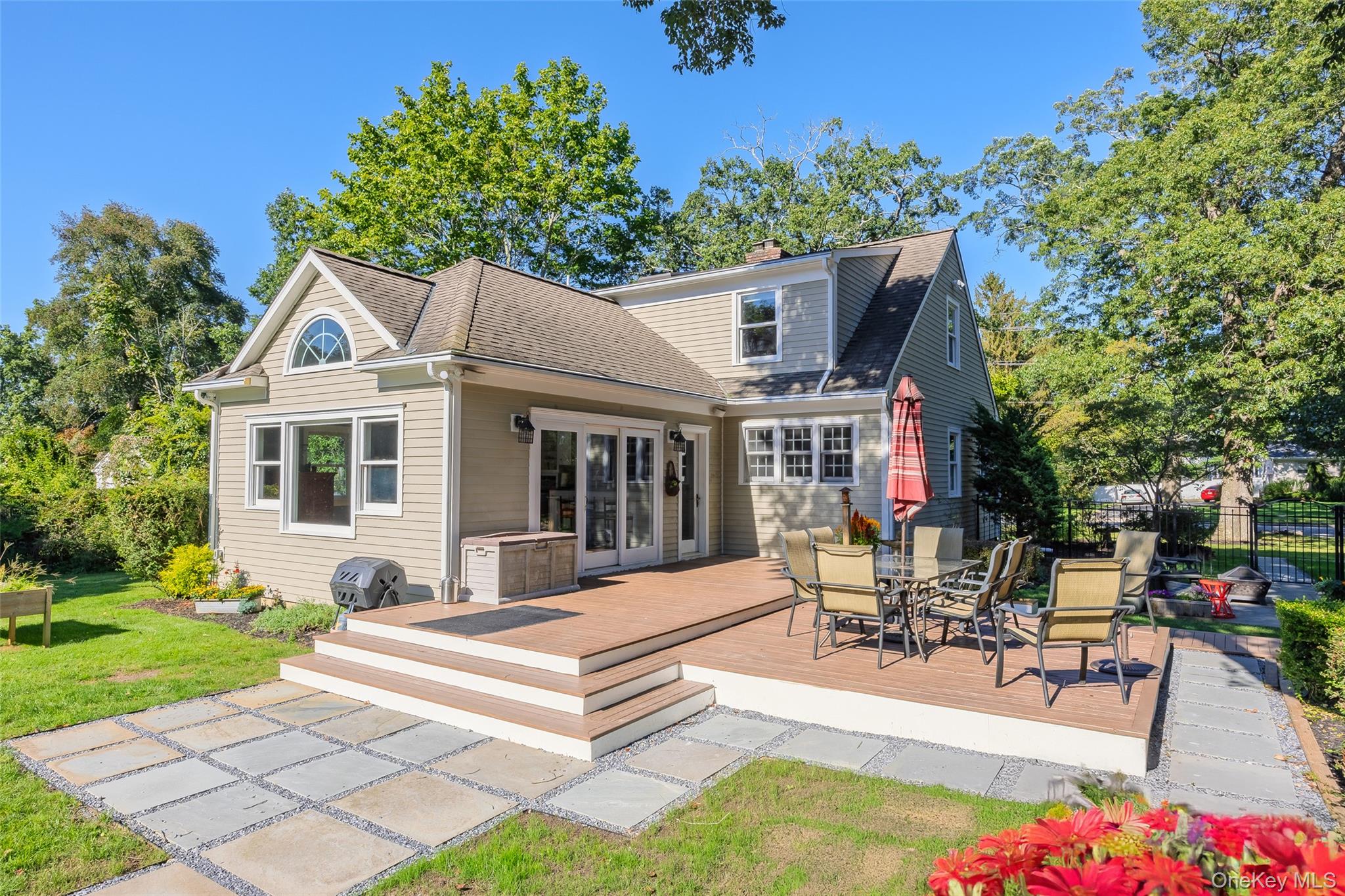 116 Bayview Avenue, East Islip, NY 11730