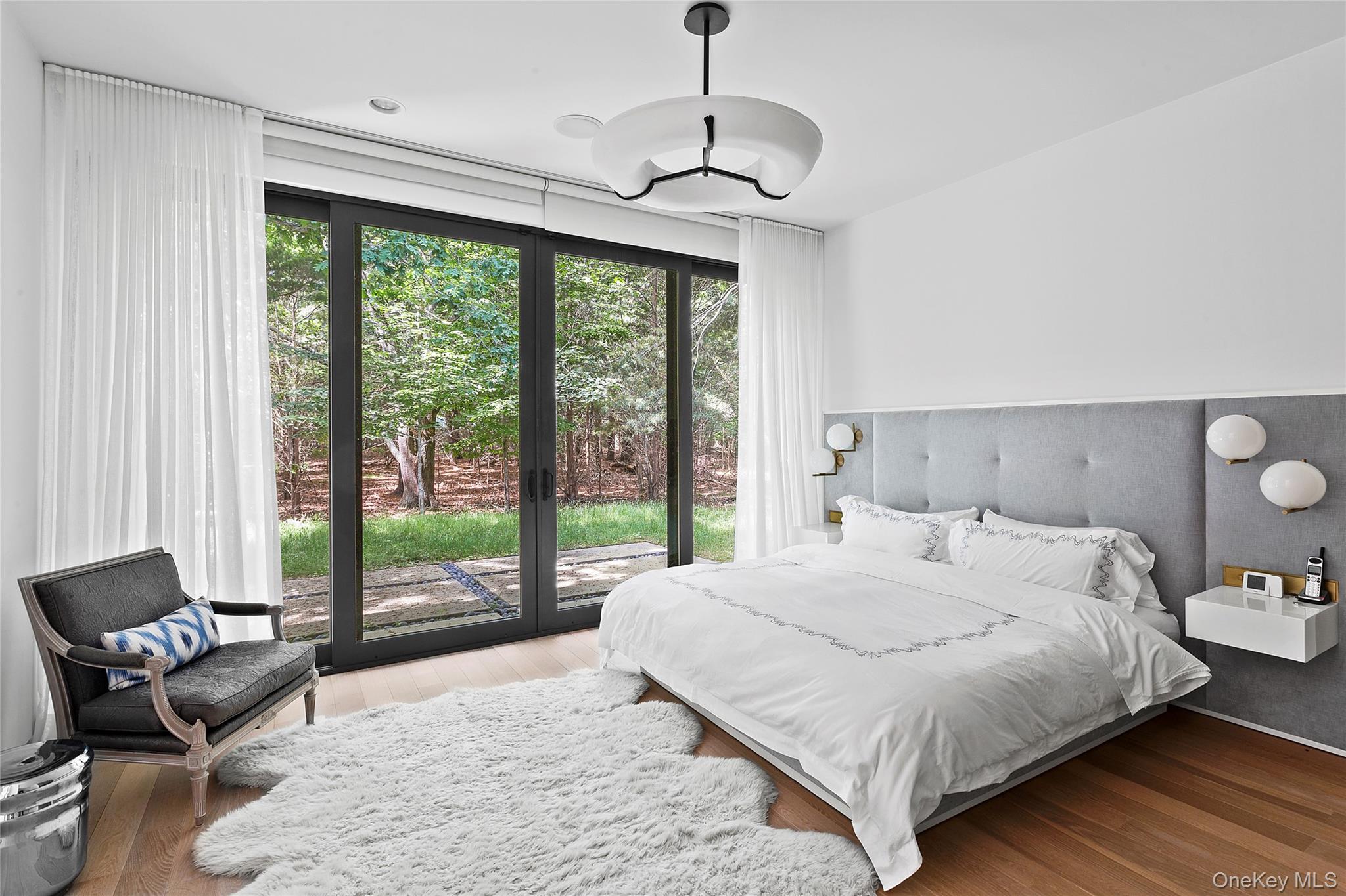 32 Neck Path, East Hampton, NY 11937