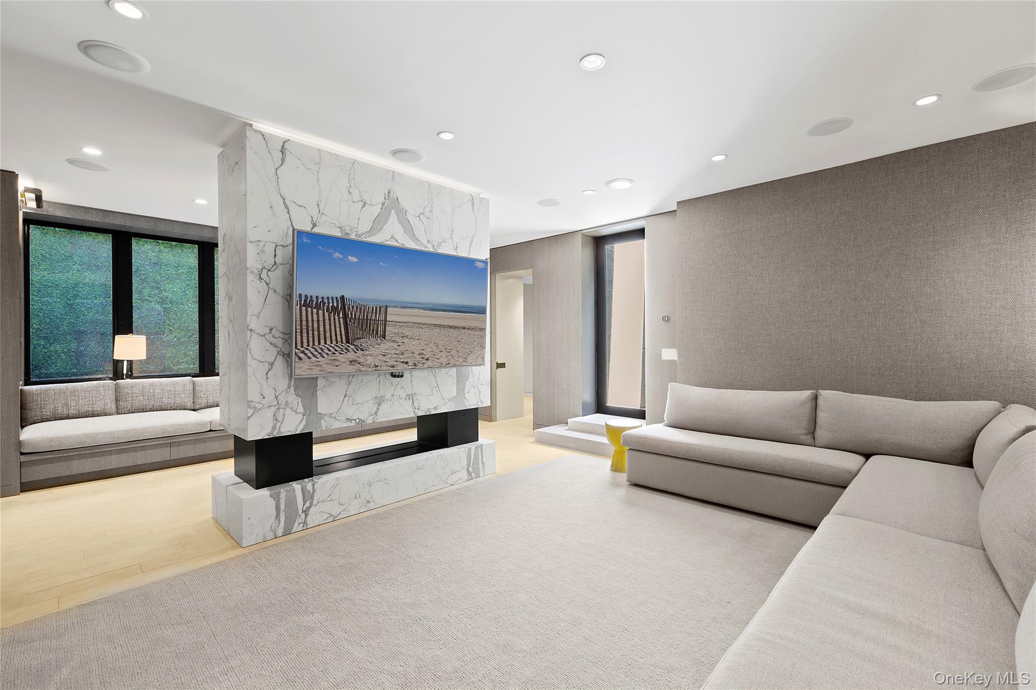 32 Neck Path, East Hampton, NY 11937