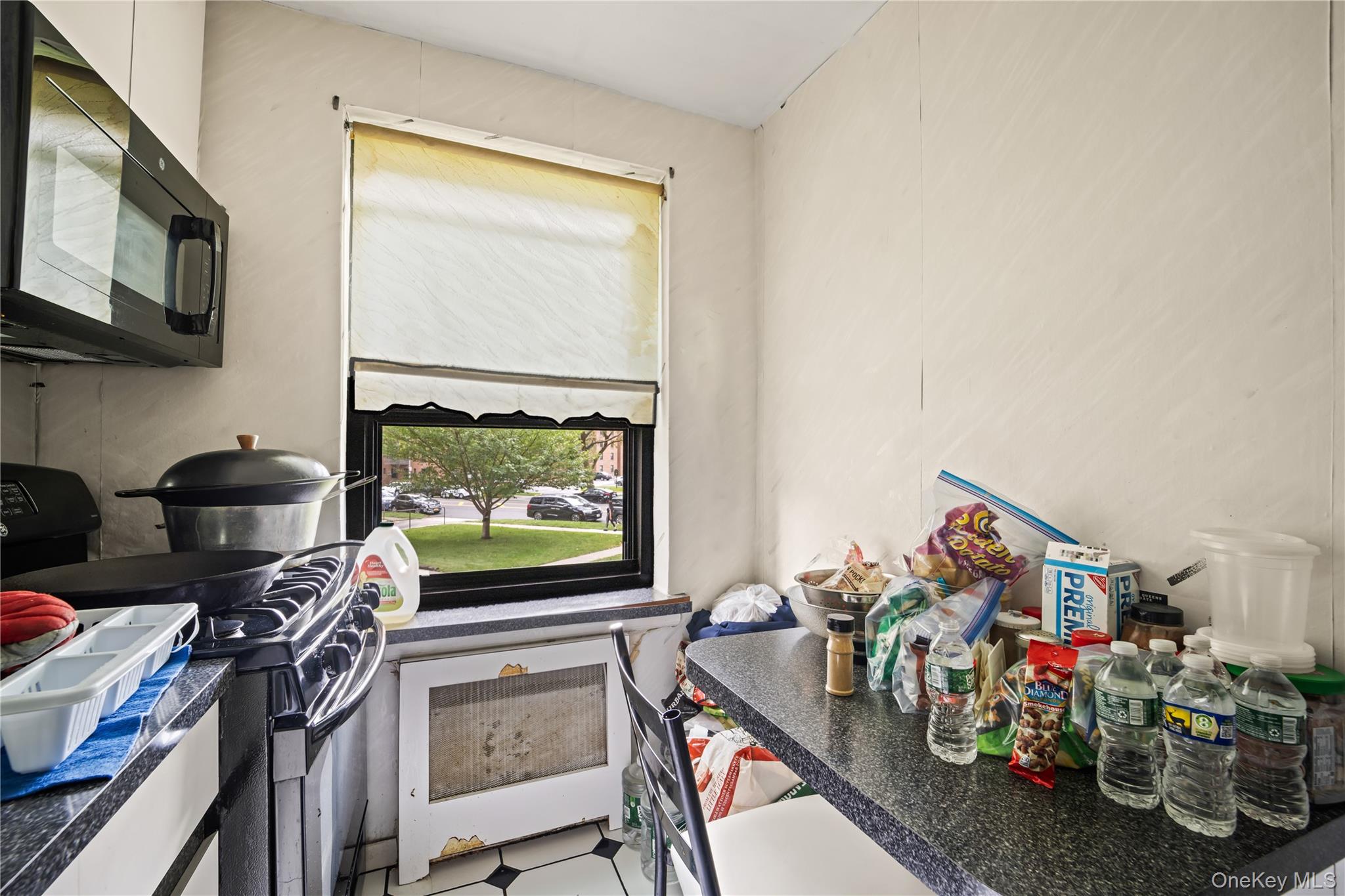 211-02 75th Avenue # 1-L, Bayside, NY 11364