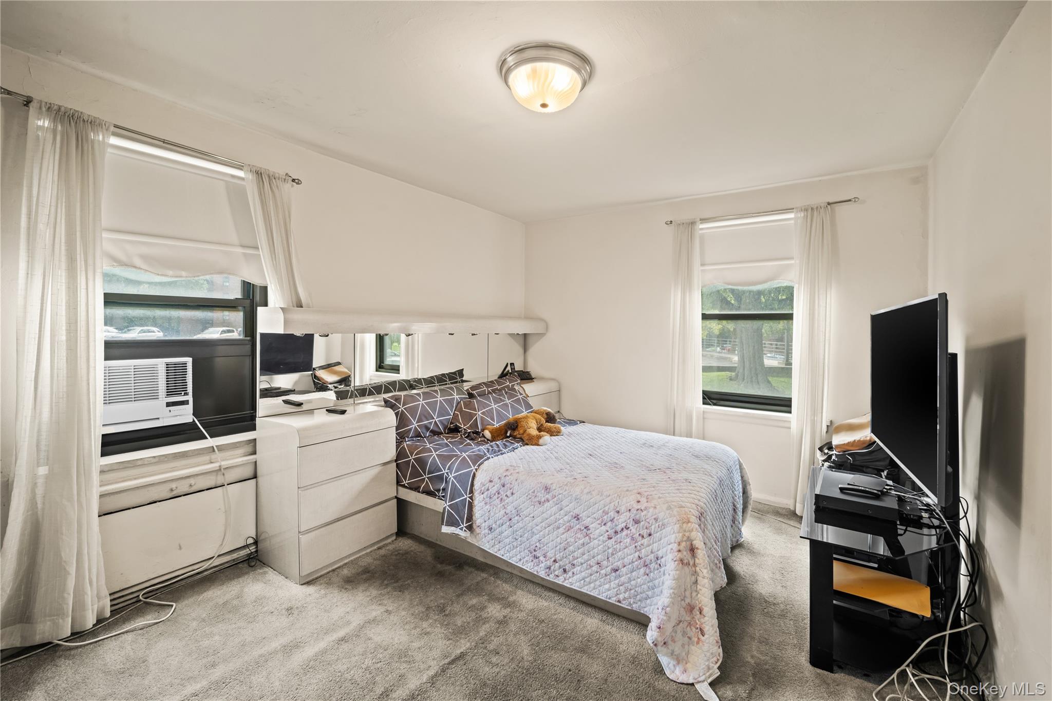 211-02 75th Avenue # 1-L, Bayside, NY 11364