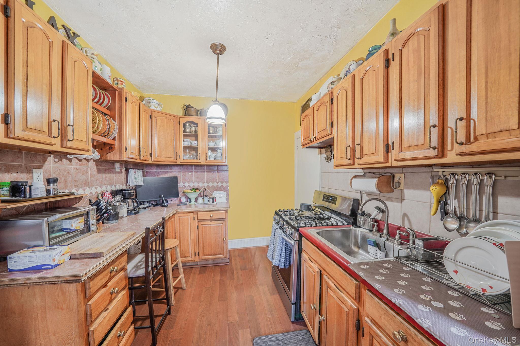 8927 168th Street, Jamaica, NY 11432