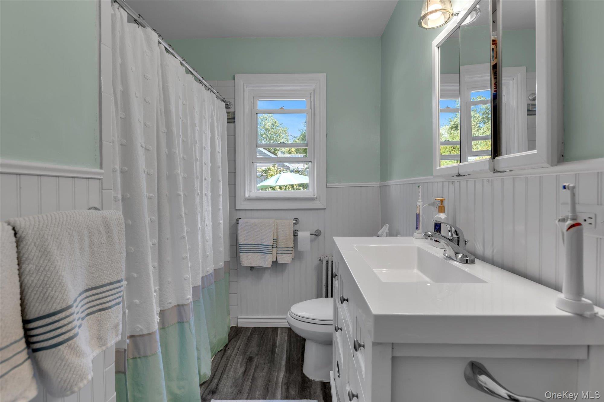 55 Bayside Avenue, Amityville, NY 11701