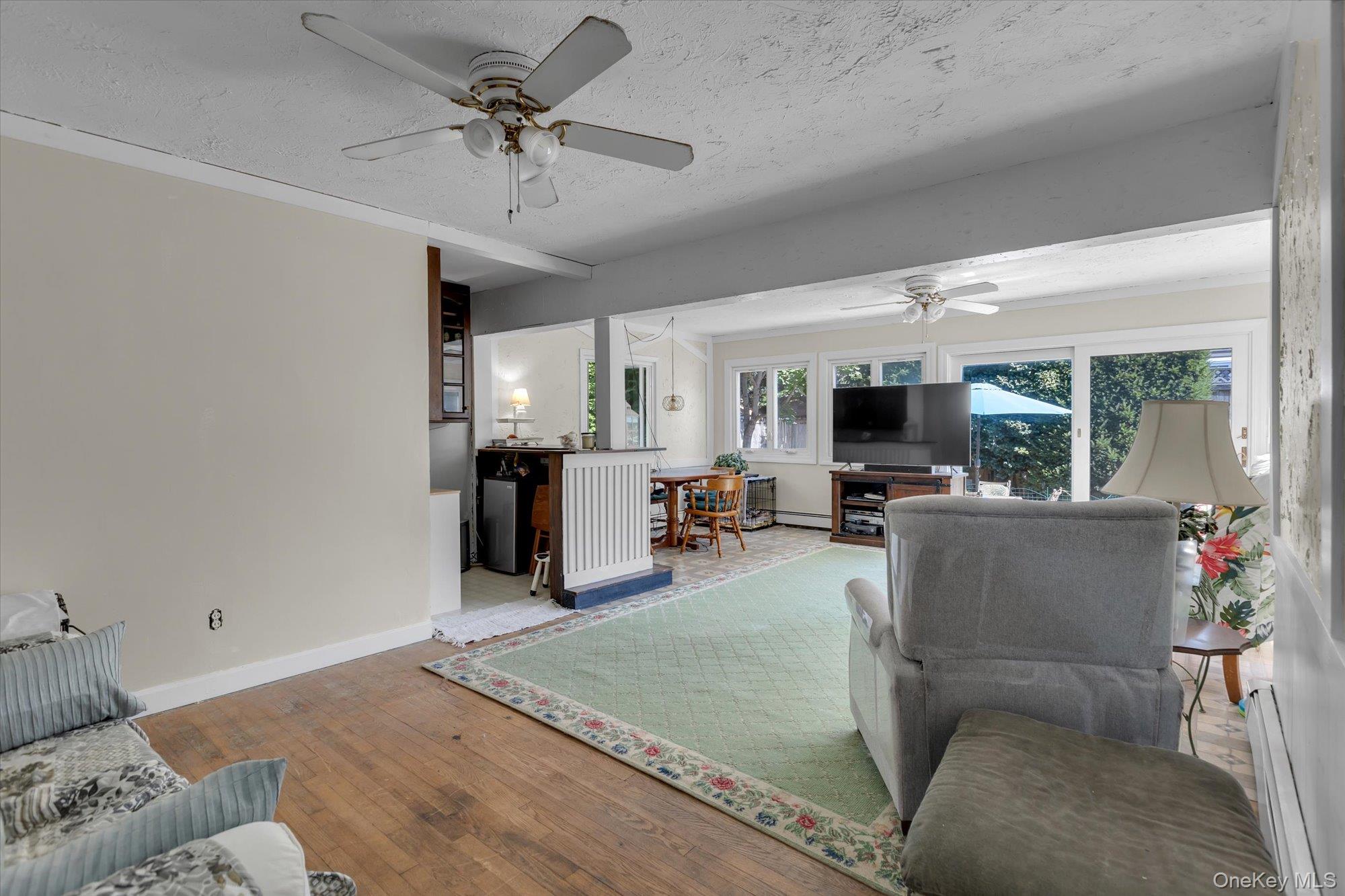 55 Bayside Avenue, Amityville, NY 11701