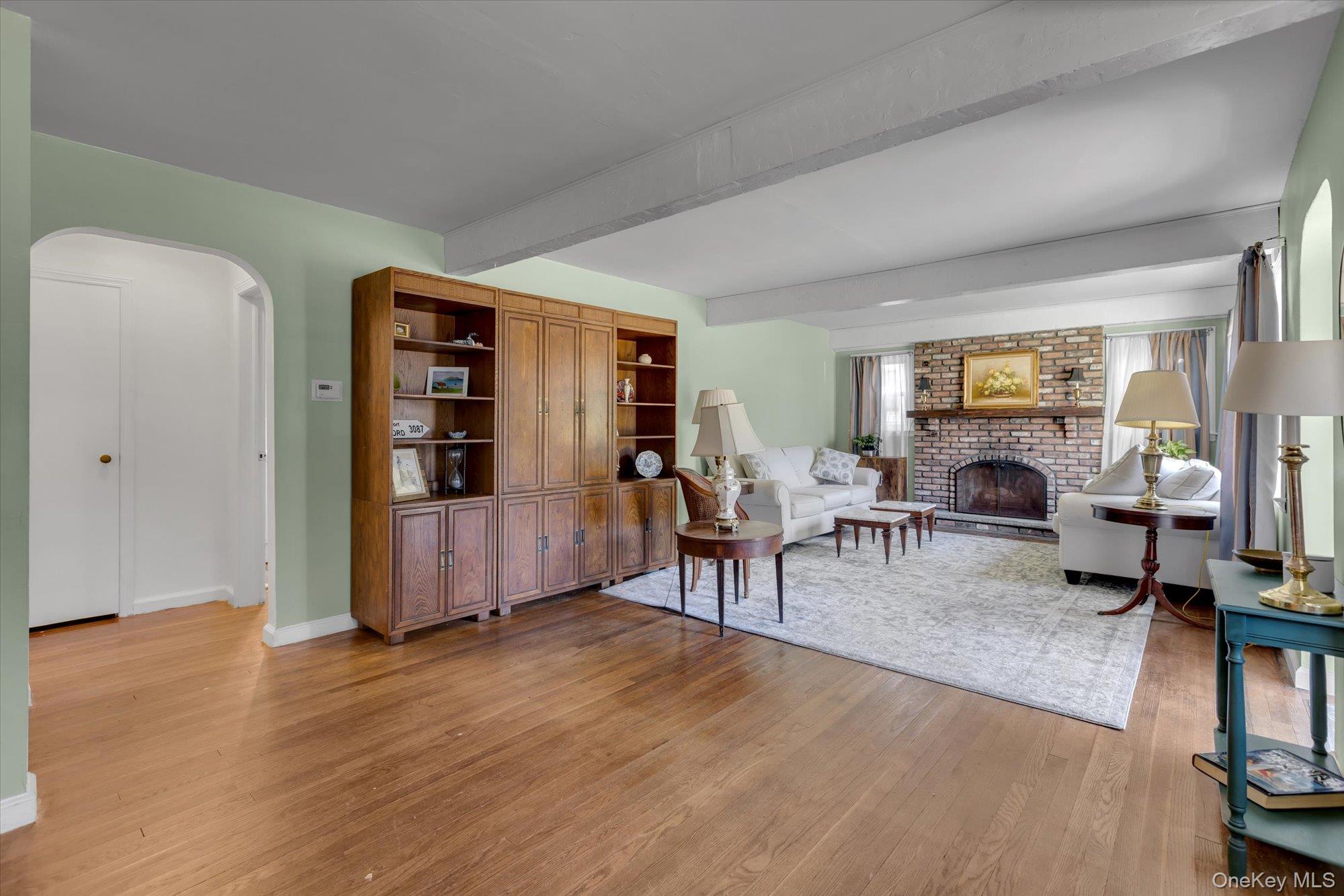 55 Bayside Avenue, Amityville, NY 11701