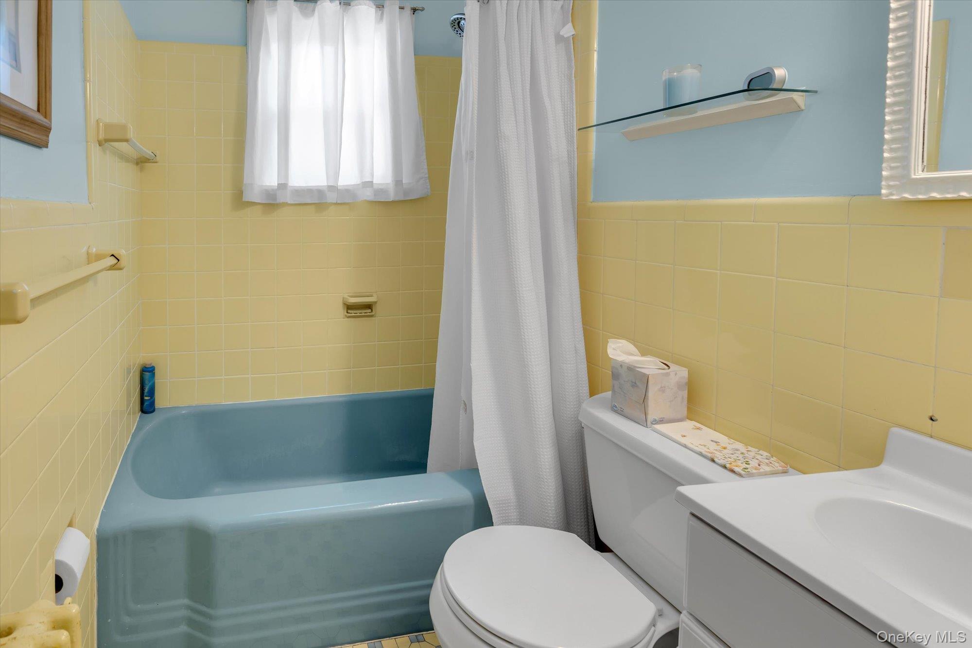 55 Bayside Avenue, Amityville, NY 11701