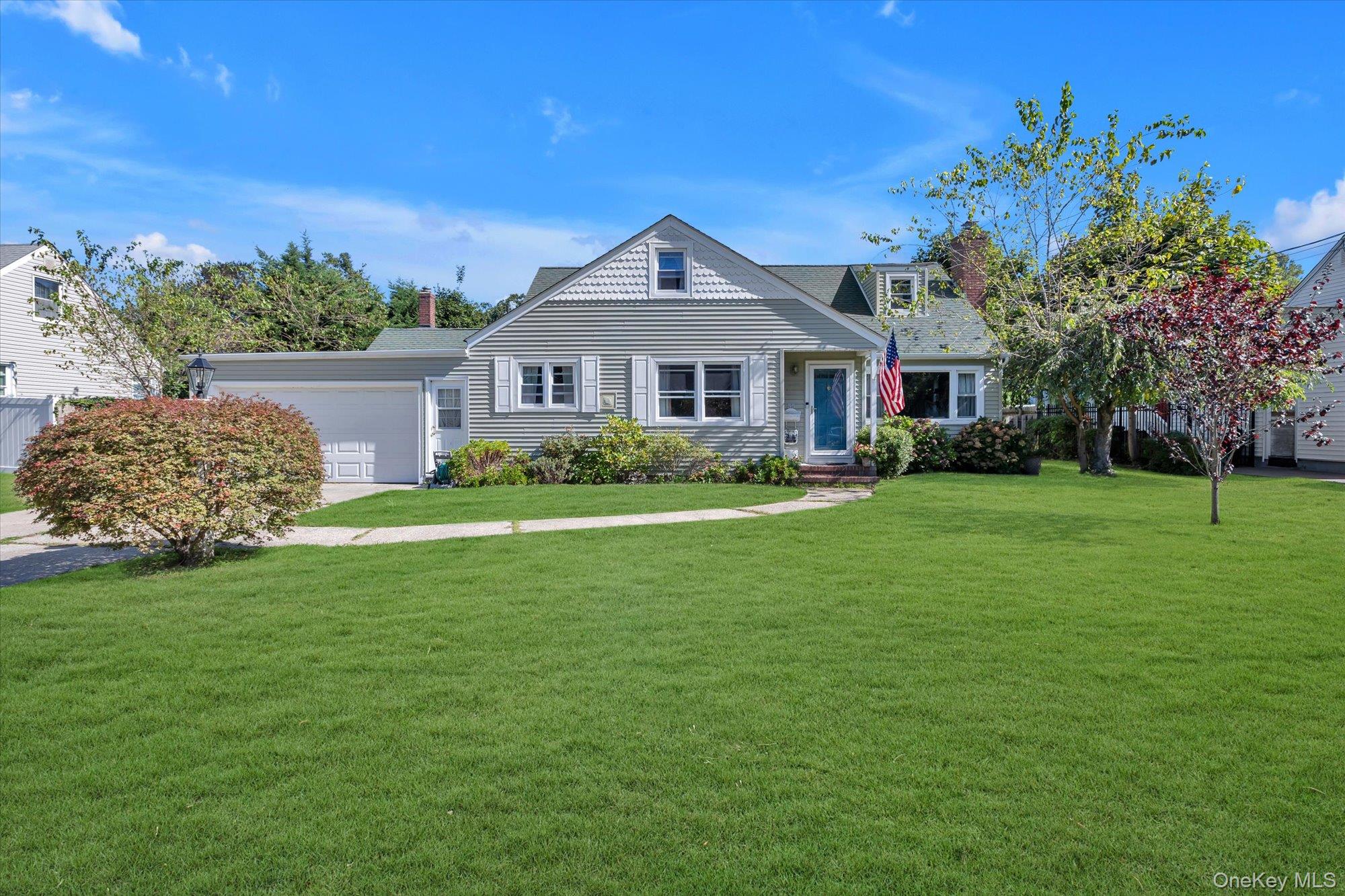 55 Bayside Avenue, Amityville, NY 11701