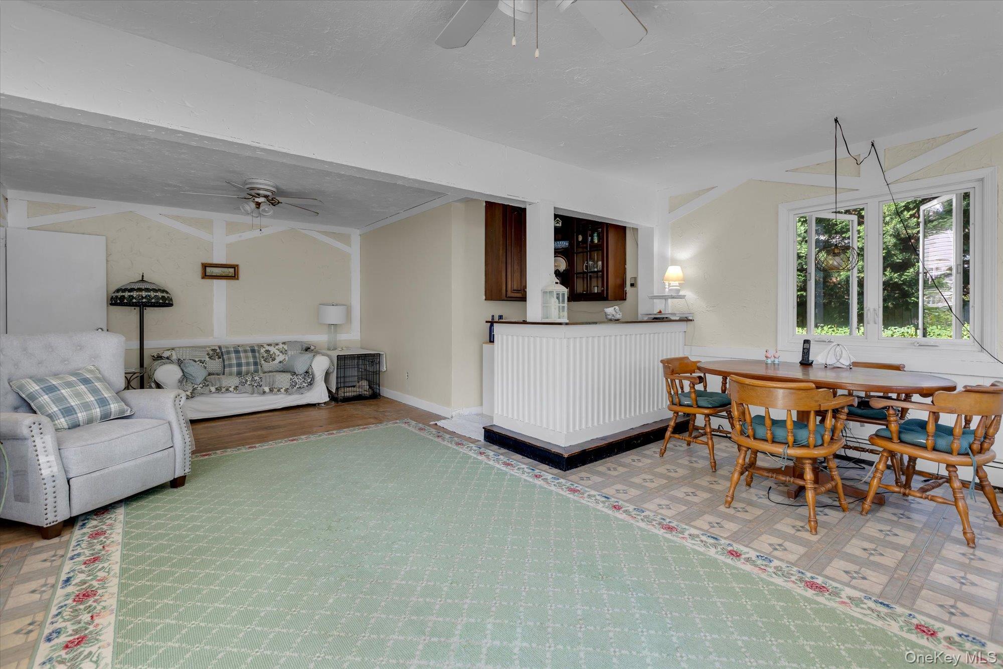 55 Bayside Avenue, Amityville, NY 11701