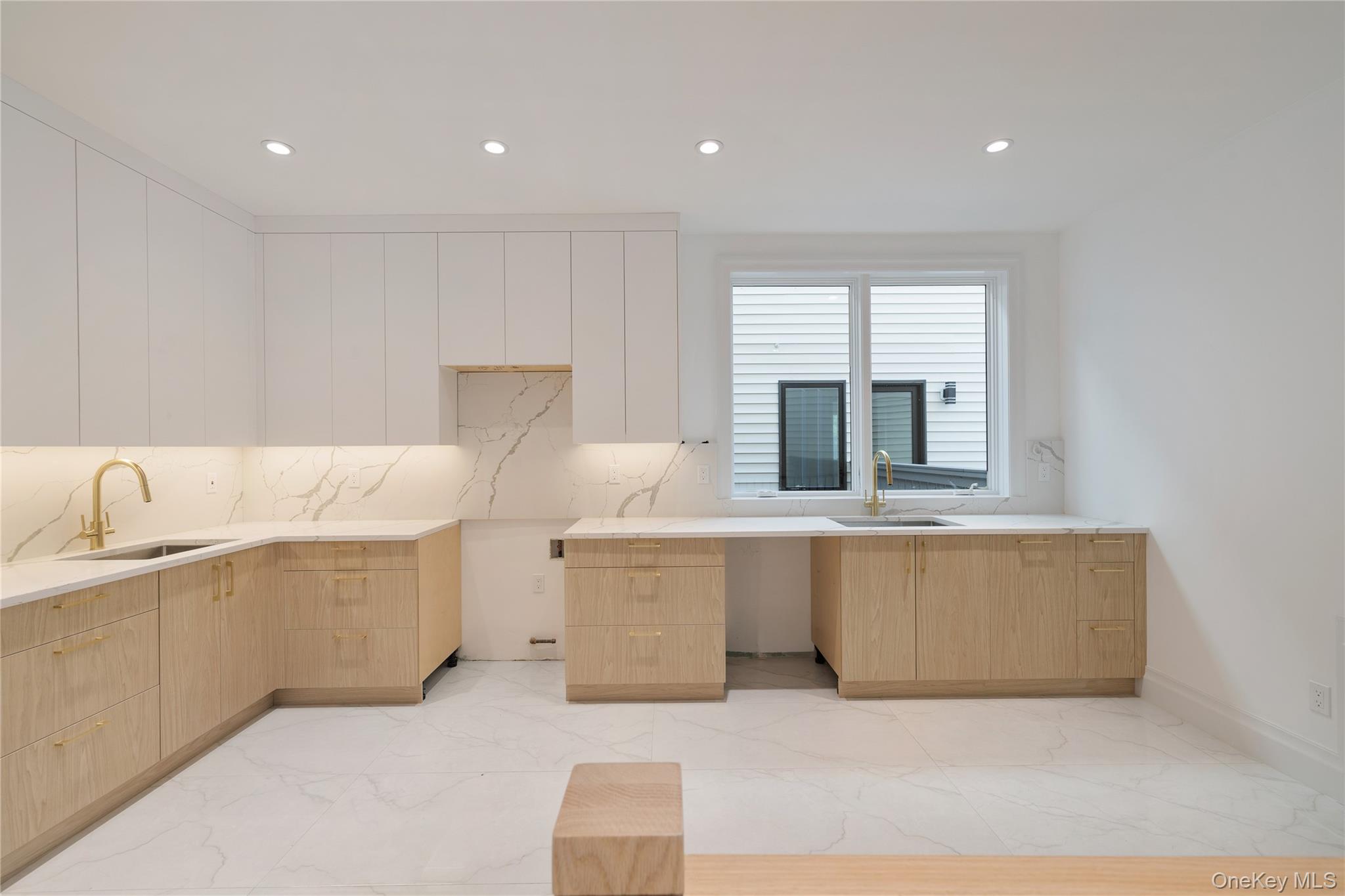 27 Ellish Parkway # 112, Spring Valley, NY 10977