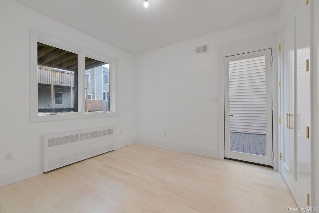 27 Ellish Parkway # 112, Spring Valley, NY 10977