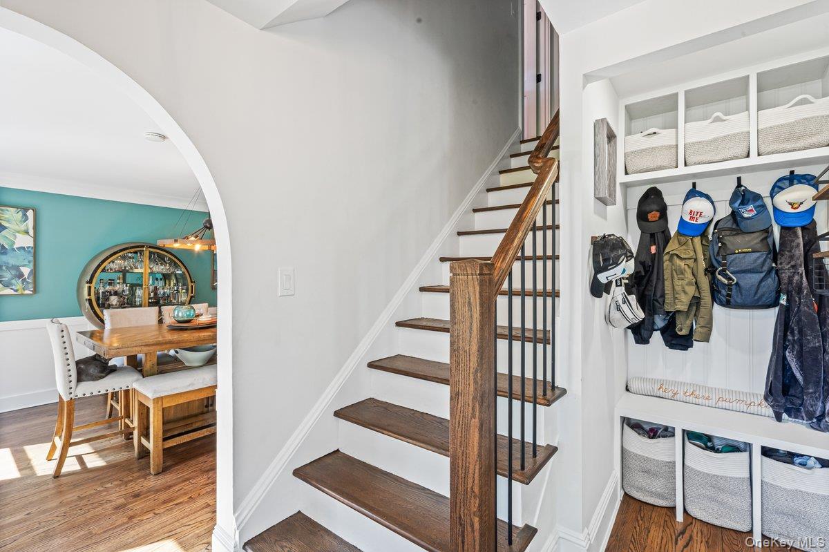 411 Demott Avenue, Rockville Centre, NY 11570