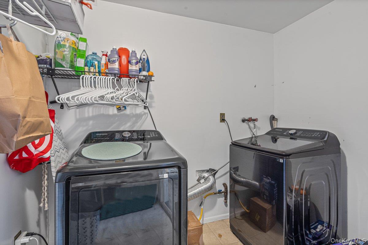 411 Demott Avenue, Rockville Centre, NY 11570