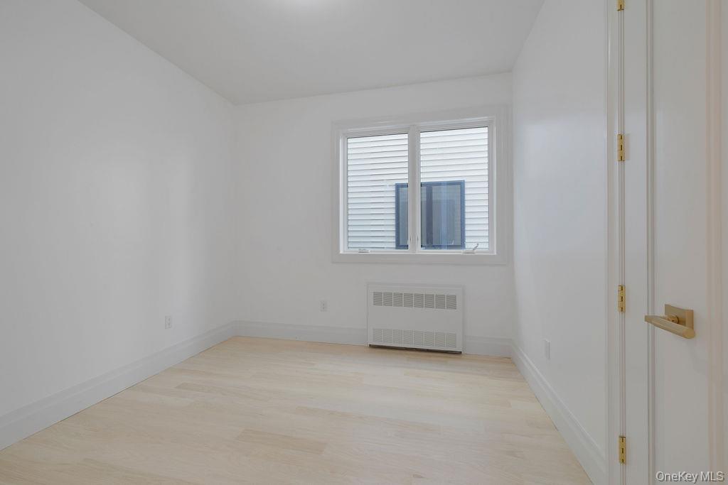 27 Ellish Parkway # 103, Spring Valley, NY 10977