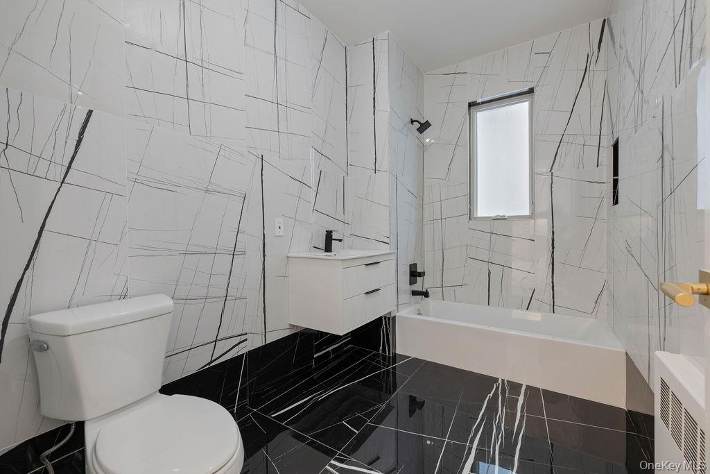 27 Ellish Parkway # 103, Spring Valley, NY 10977