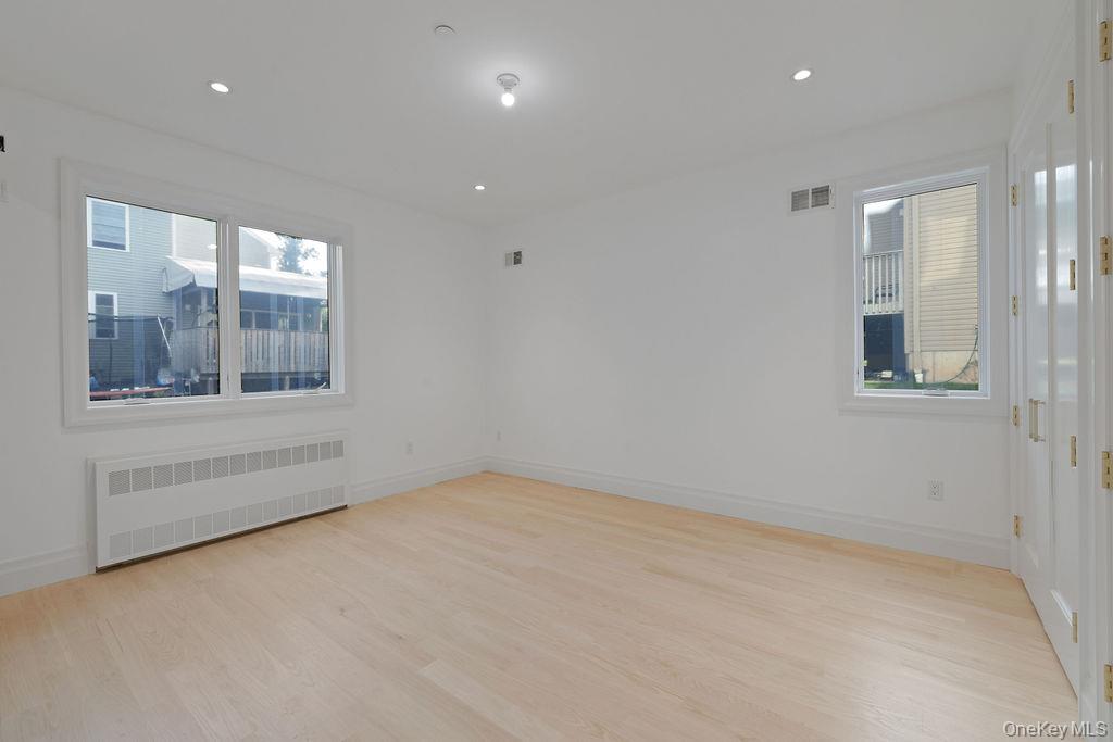 27 Ellish Parkway # 103, Spring Valley, NY 10977