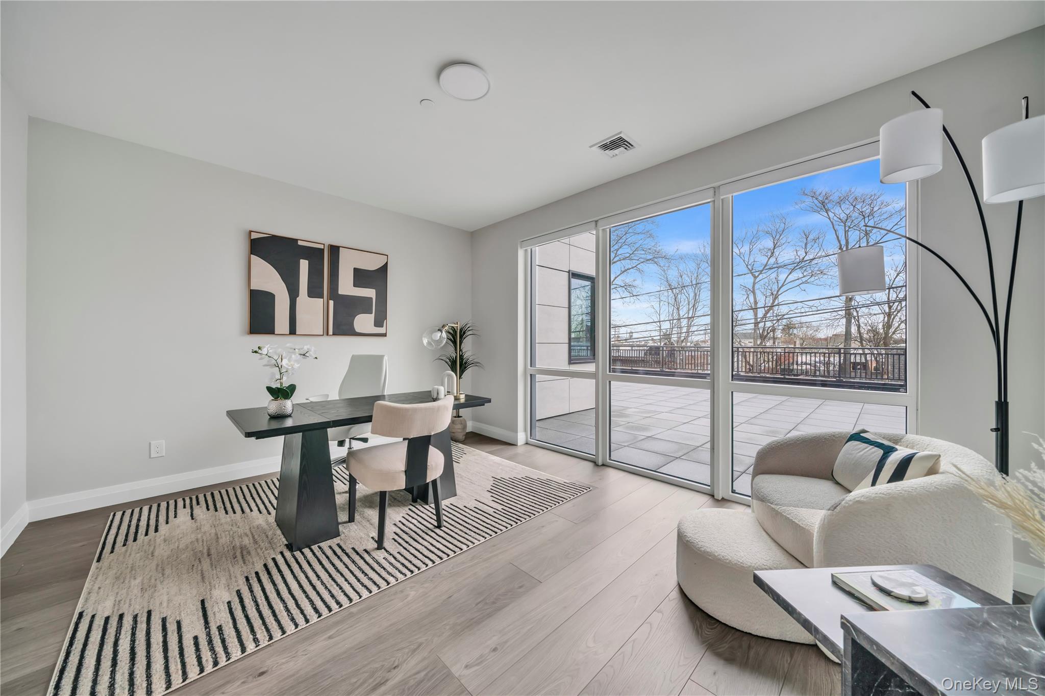 101 Searing Avenue # 411, Mineola, NY 11501