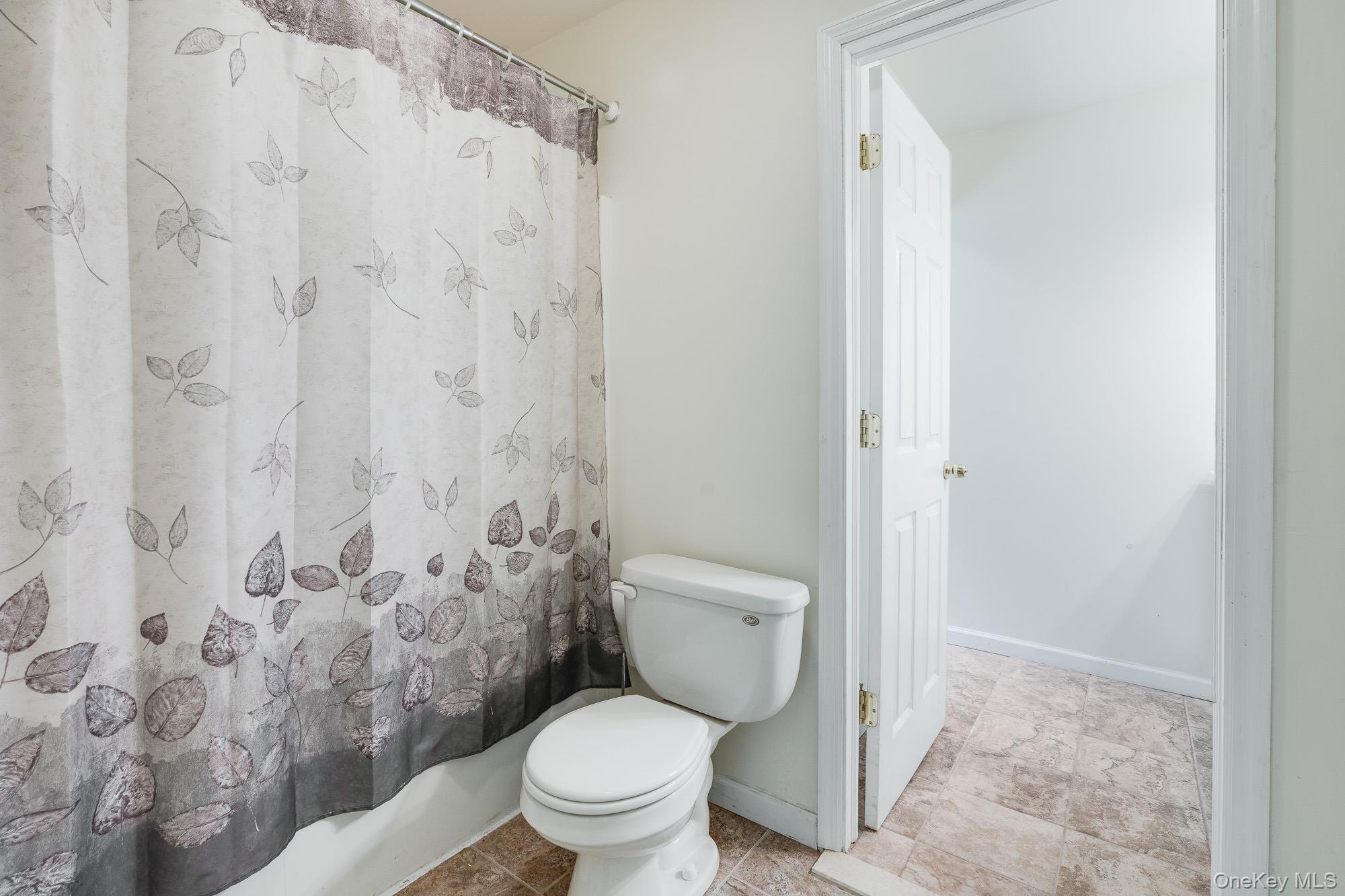 127 Shagbark Lane, Hopewell Junction, NY 12533