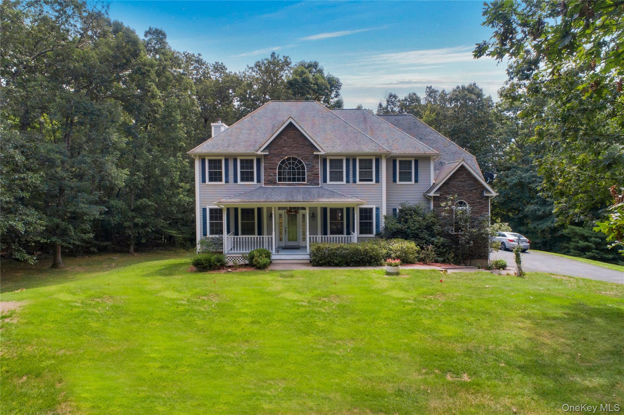 127 Shagbark Lane, Hopewell Junction, NY 12533