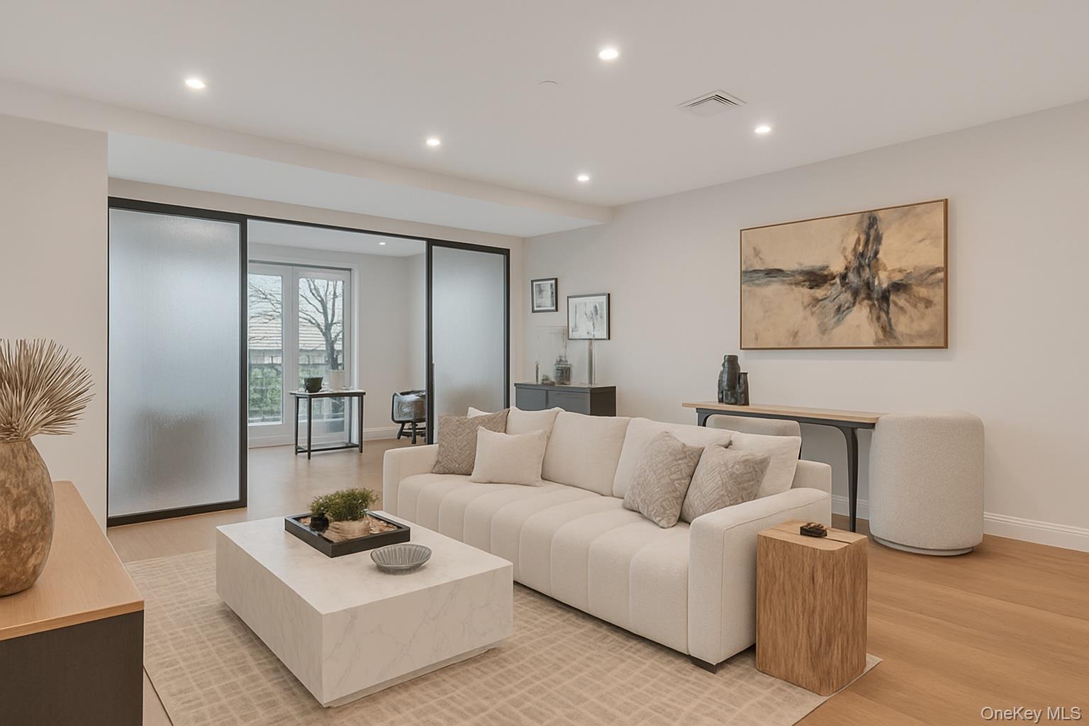 101 Searing Avenue # 310, Mineola, NY 11501