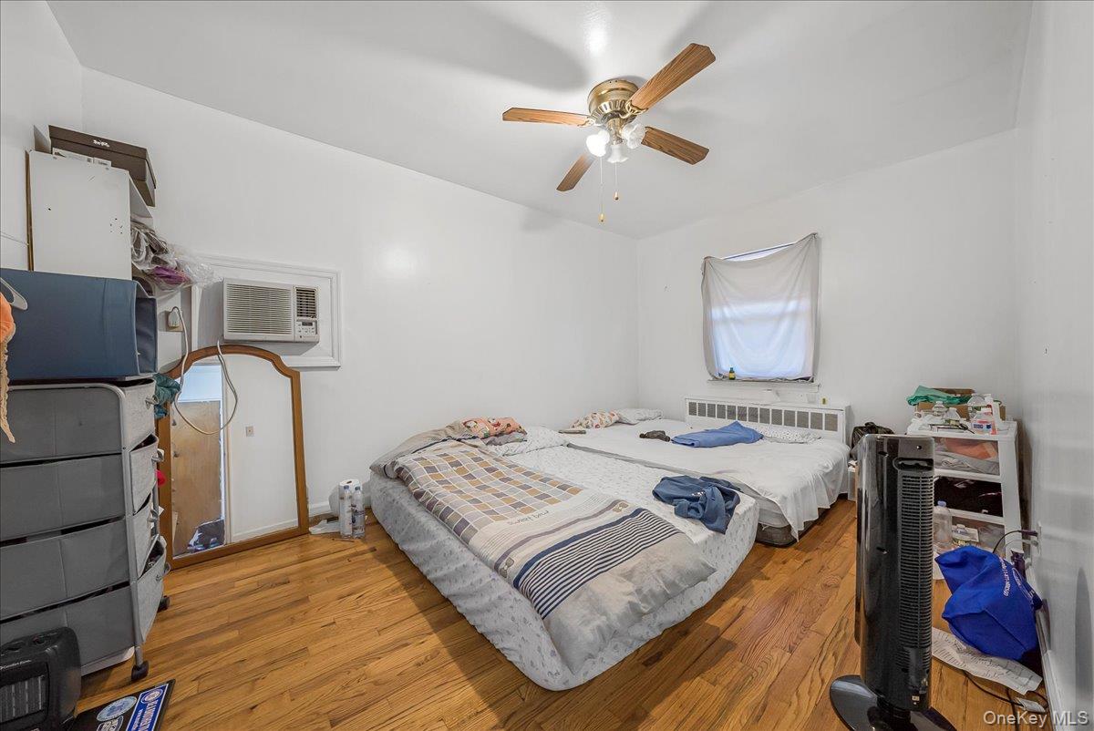 4634 Carpenter Avenue, Bronx, NY 10470