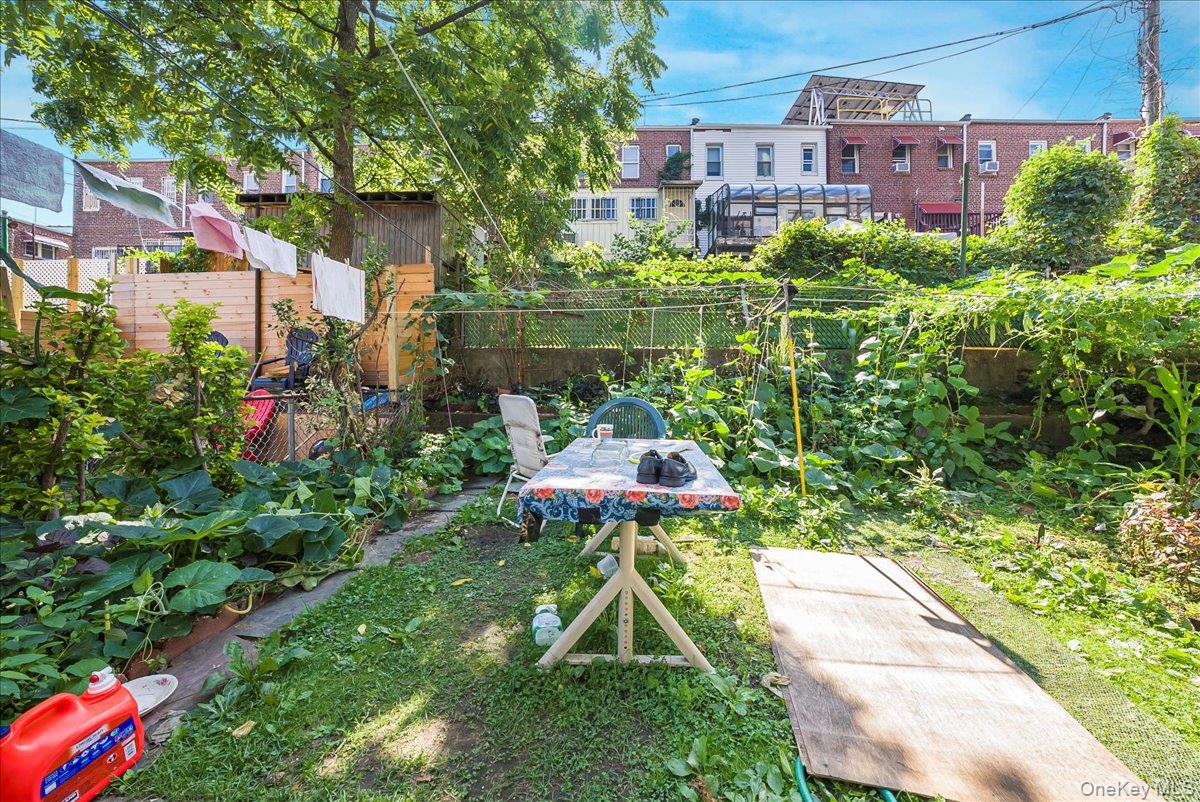 4634 Carpenter Avenue, Bronx, NY 10470