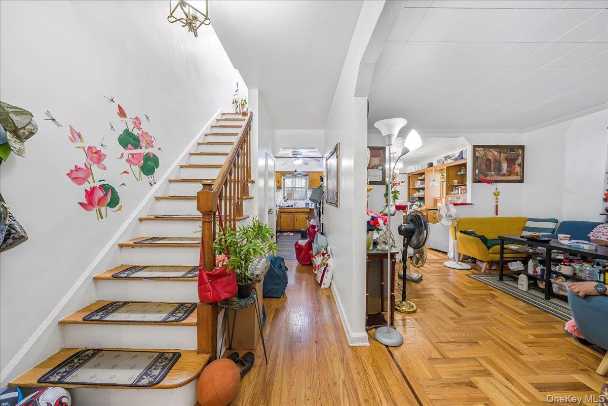 4634 Carpenter Avenue, Bronx, NY 10470