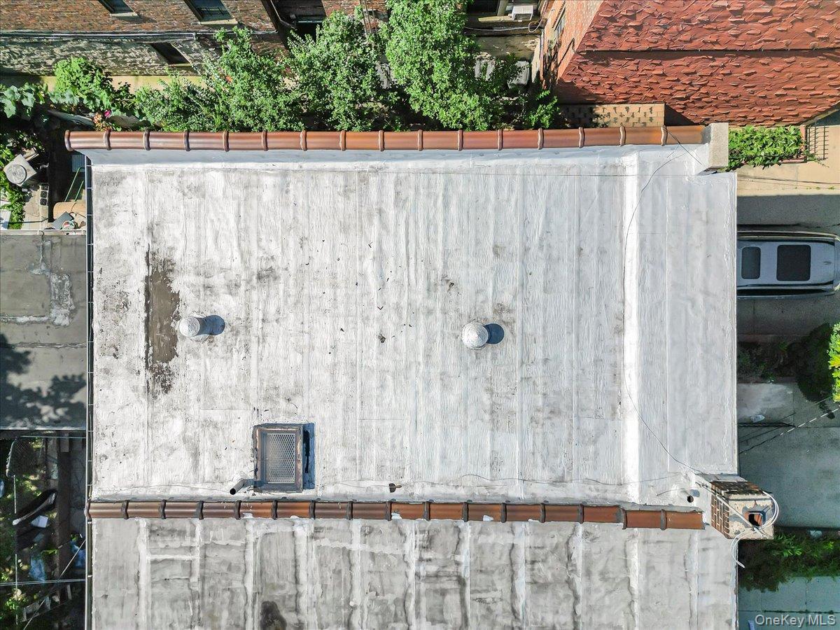 4634 Carpenter Avenue, Bronx, NY 10470