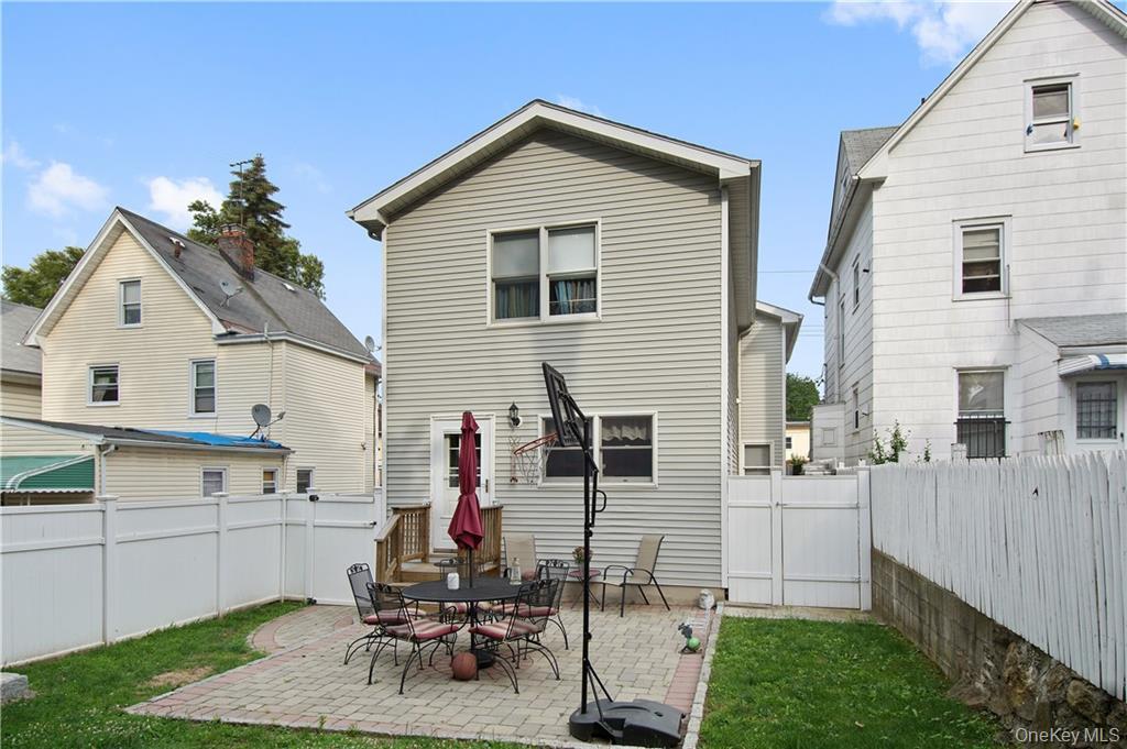 320 N Terrace Avenue, Mount Vernon, NY 10550