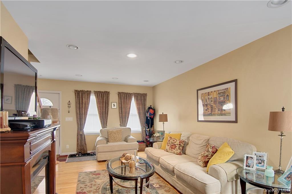 320 N Terrace Avenue, Mount Vernon, NY 10550