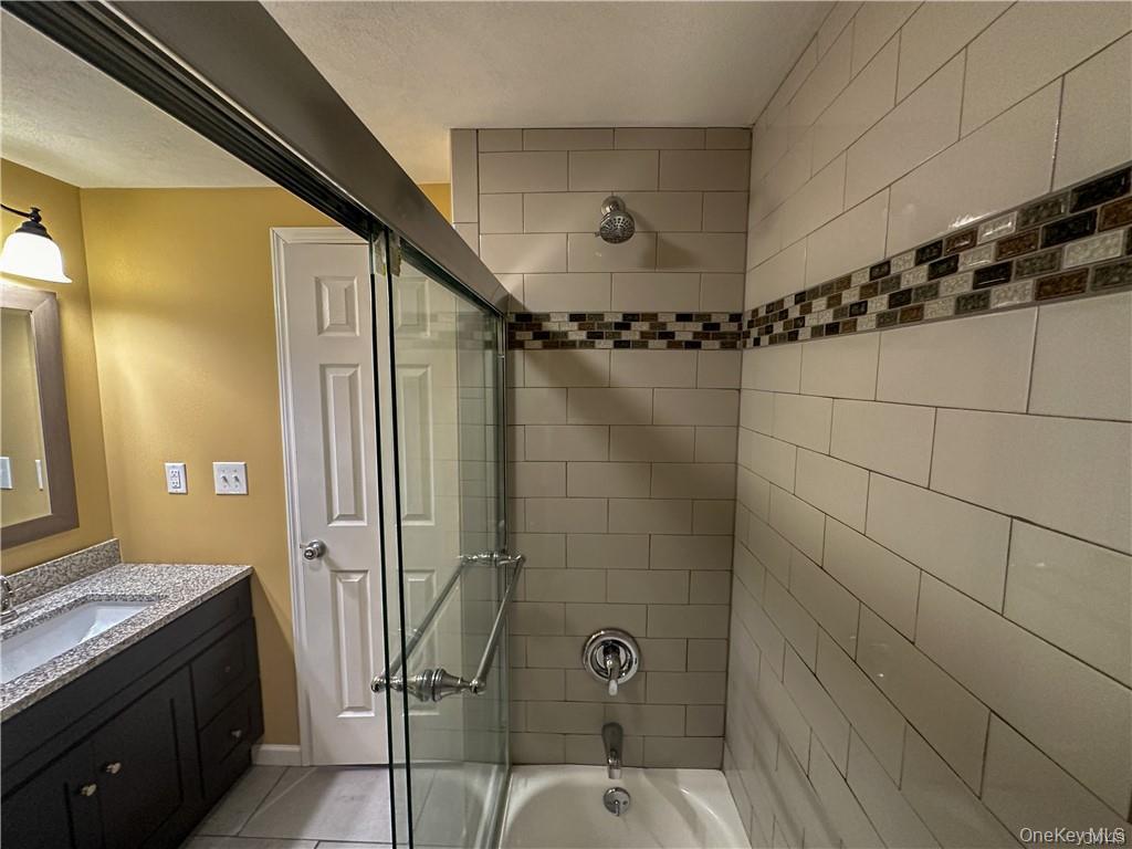 205-274 Robert Drive, Call Listing Agent, NY 13210