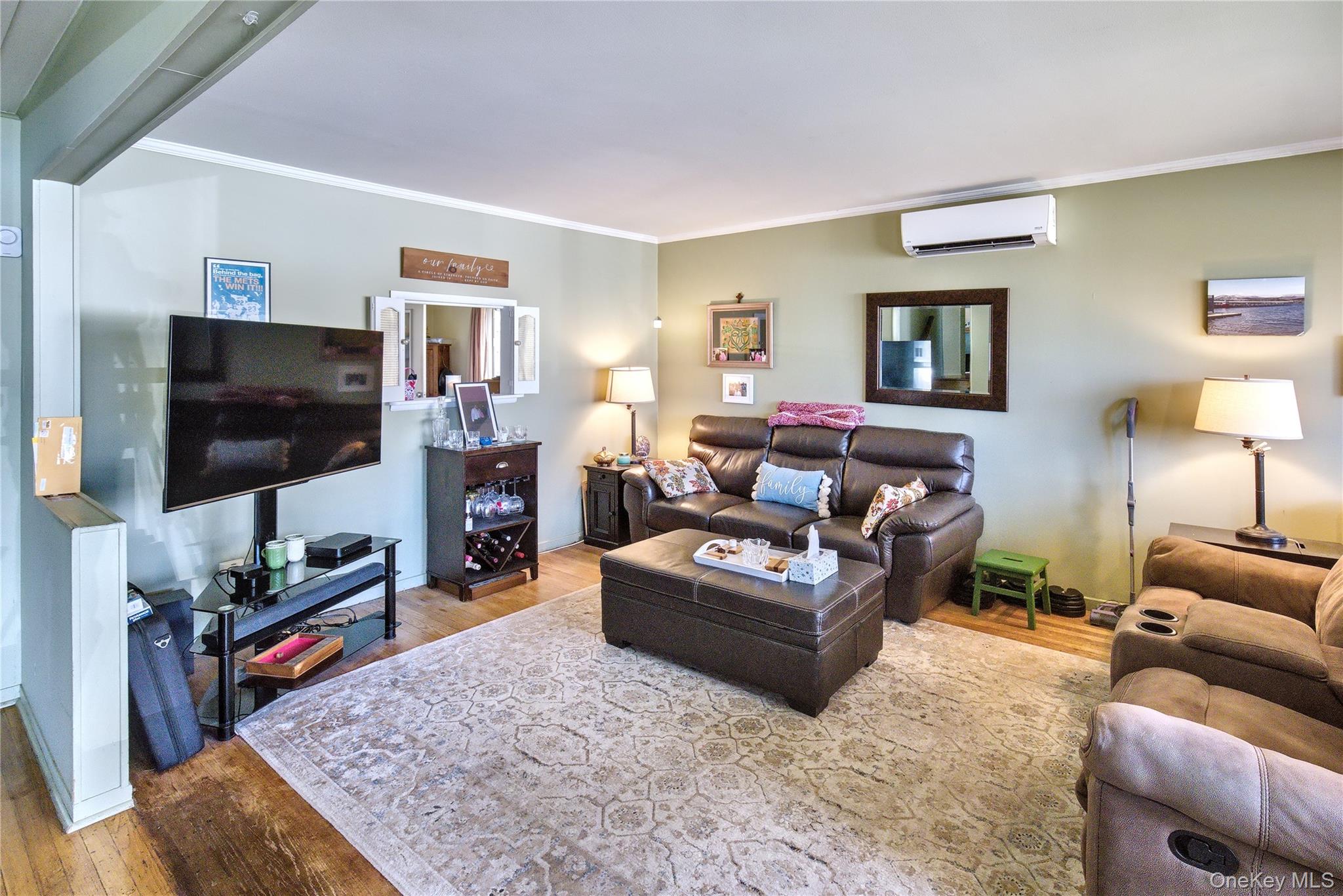 106 Cornell Lane, Hicksville, NY 11801