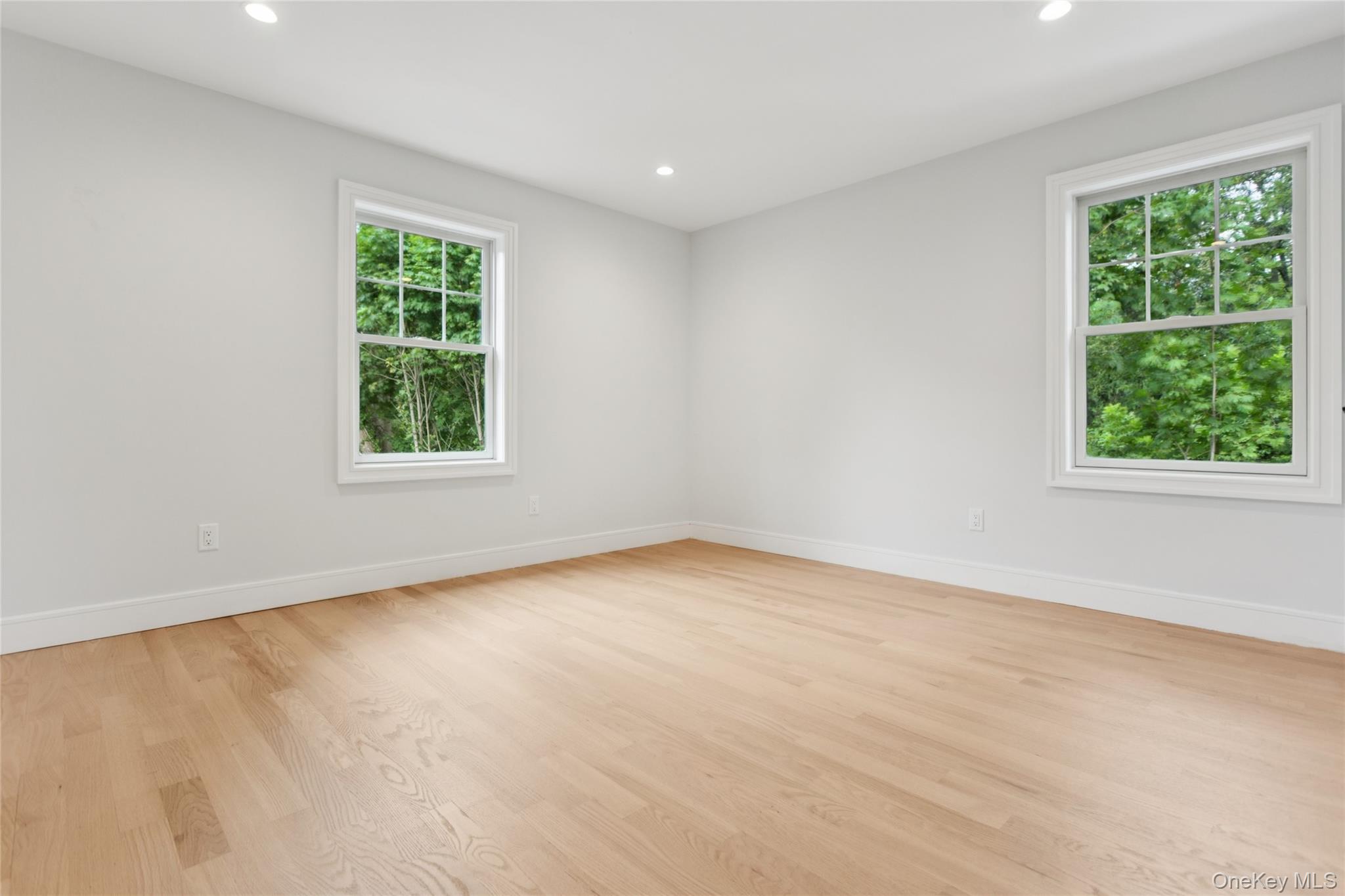 111 Fairfield Avenue, Port Washington, NY 11050