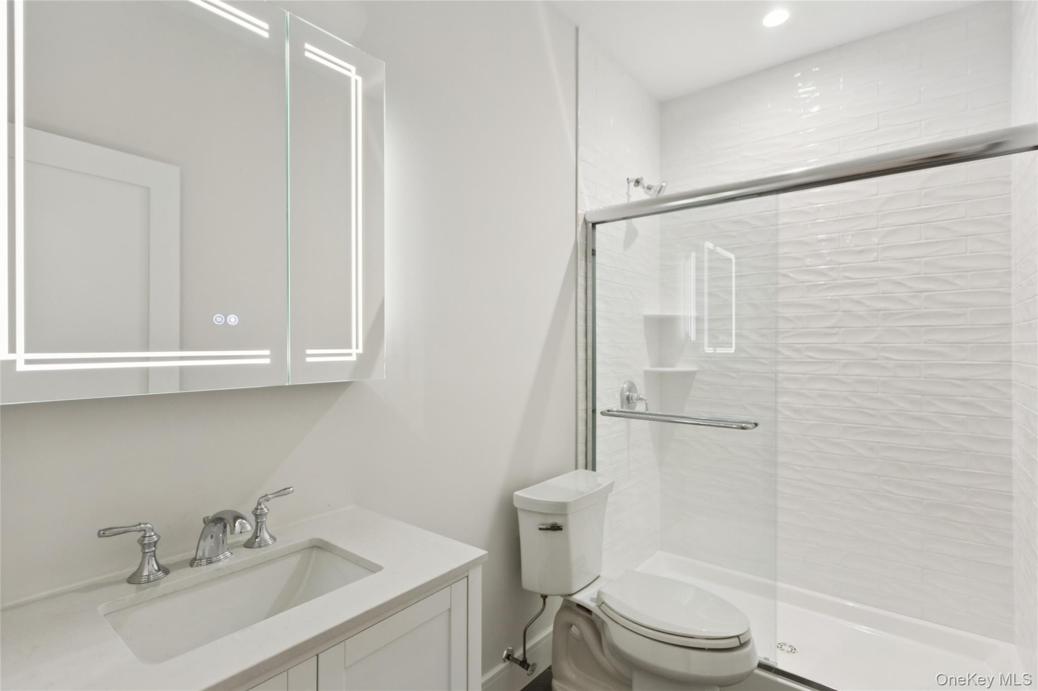 111 Fairfield Avenue, Port Washington, NY 11050