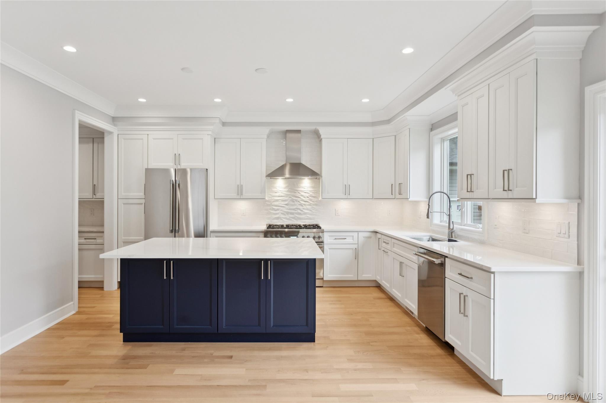 111 Fairfield Avenue, Port Washington, NY 11050